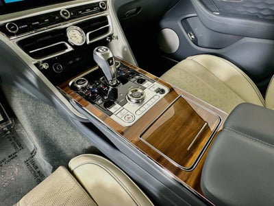 2025 Bentley Flying Spur Speed
