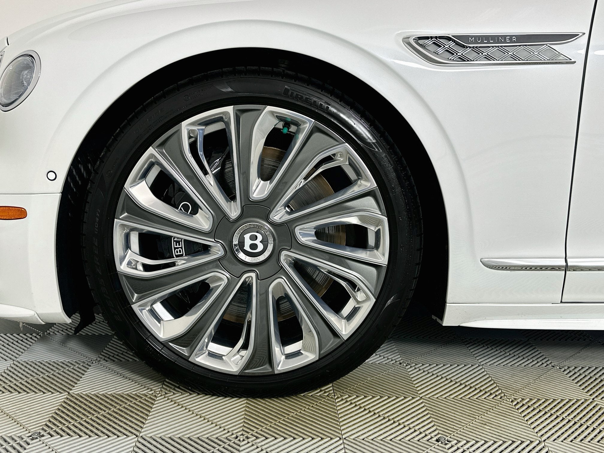 2025 Bentley Flying Spur Speed