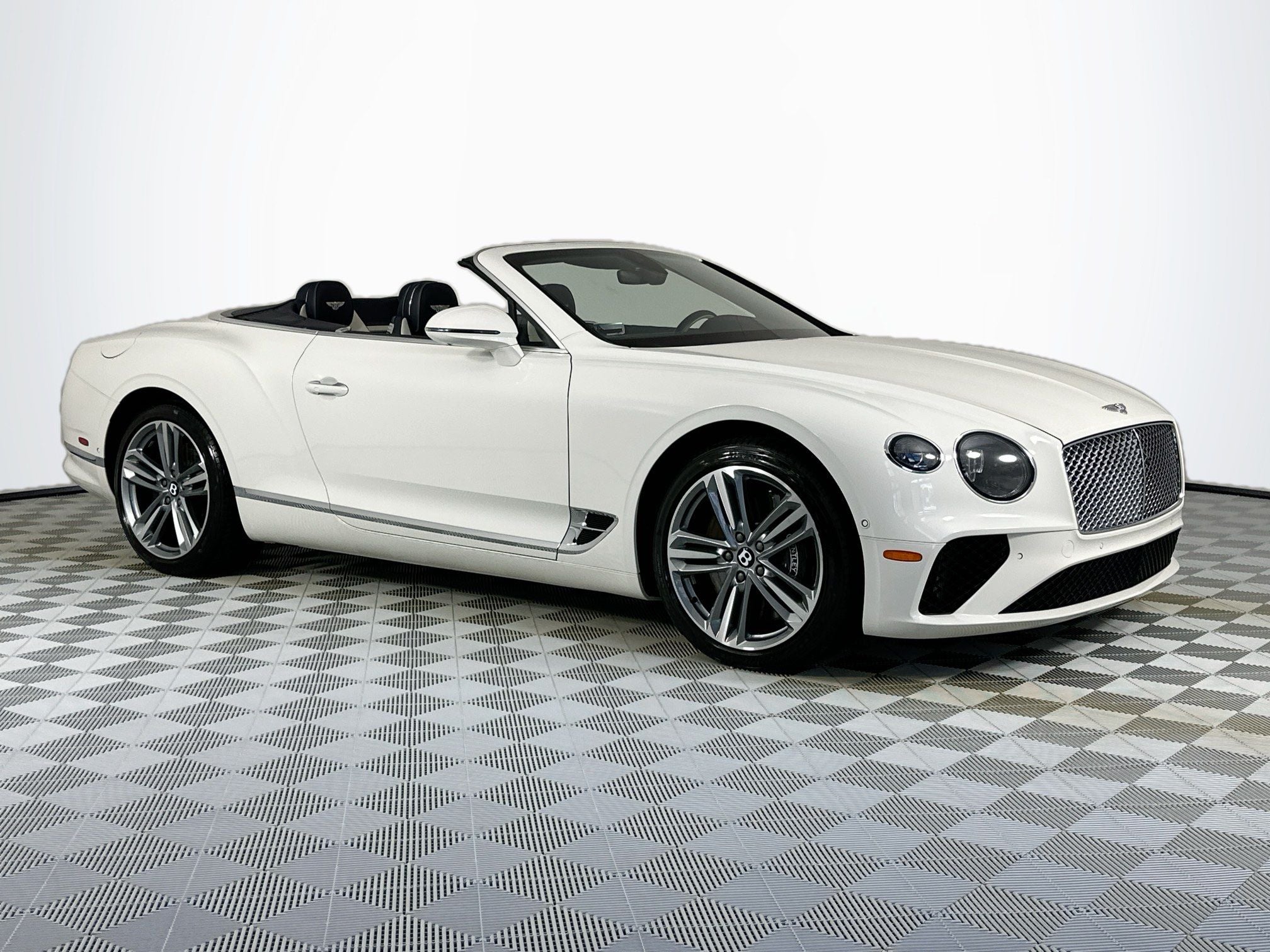 2023 Bentley Continental GTC V8