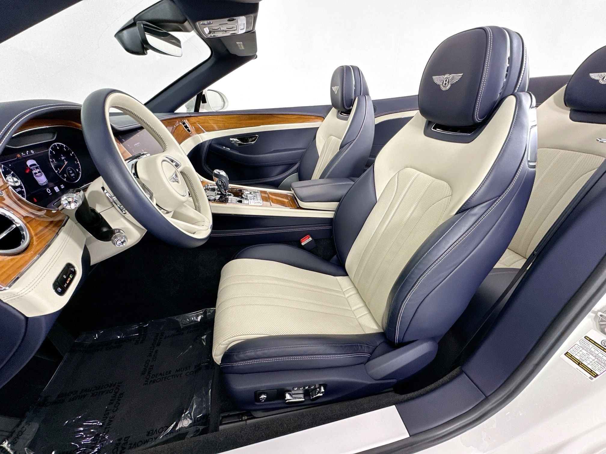 2023 Bentley Continental GTC V8