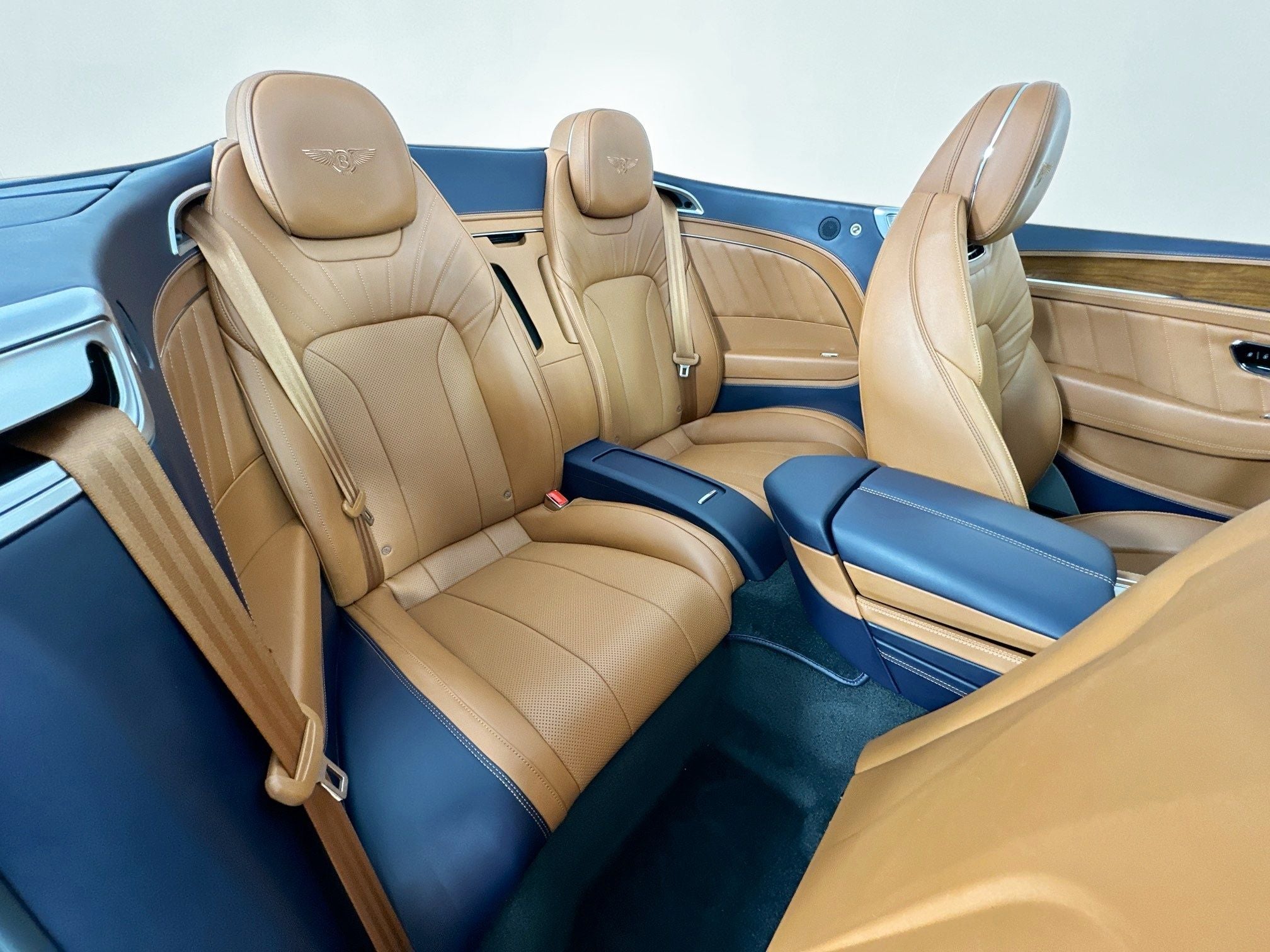 2024 Bentley Continental GTC V8 Edition 8