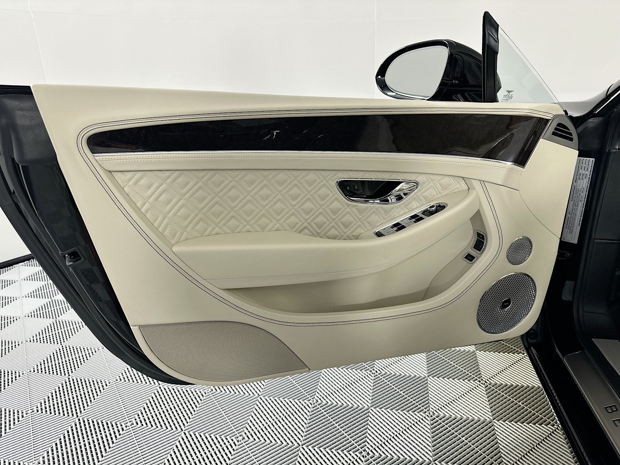 2022 Bentley Continental GTC V8 MDS