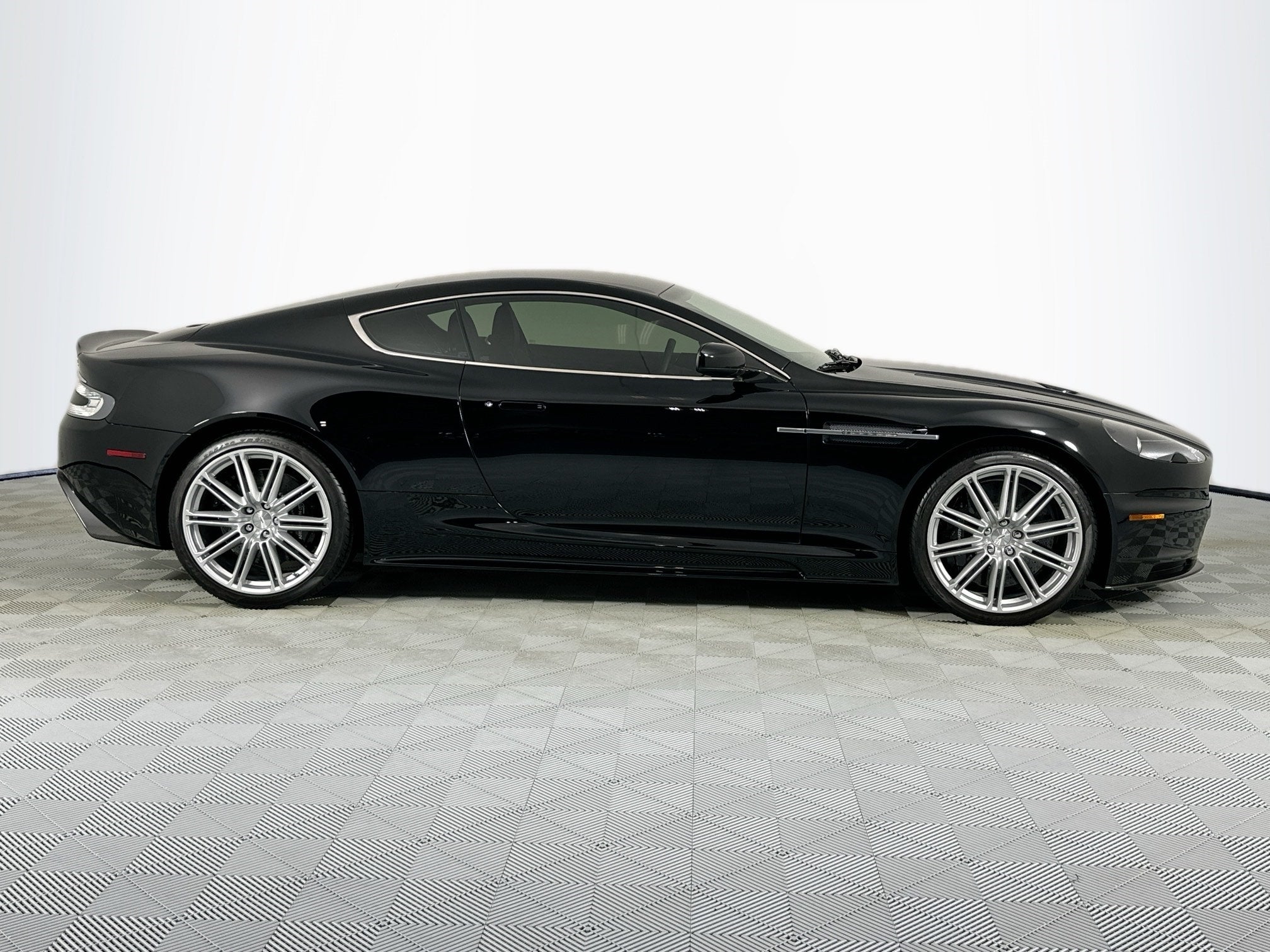 2009 Aston Martin DBS 6-Speed Manual