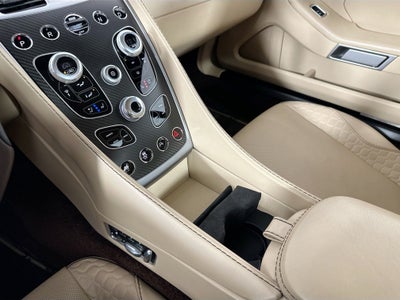 2017 Aston Martin Vanquish Base