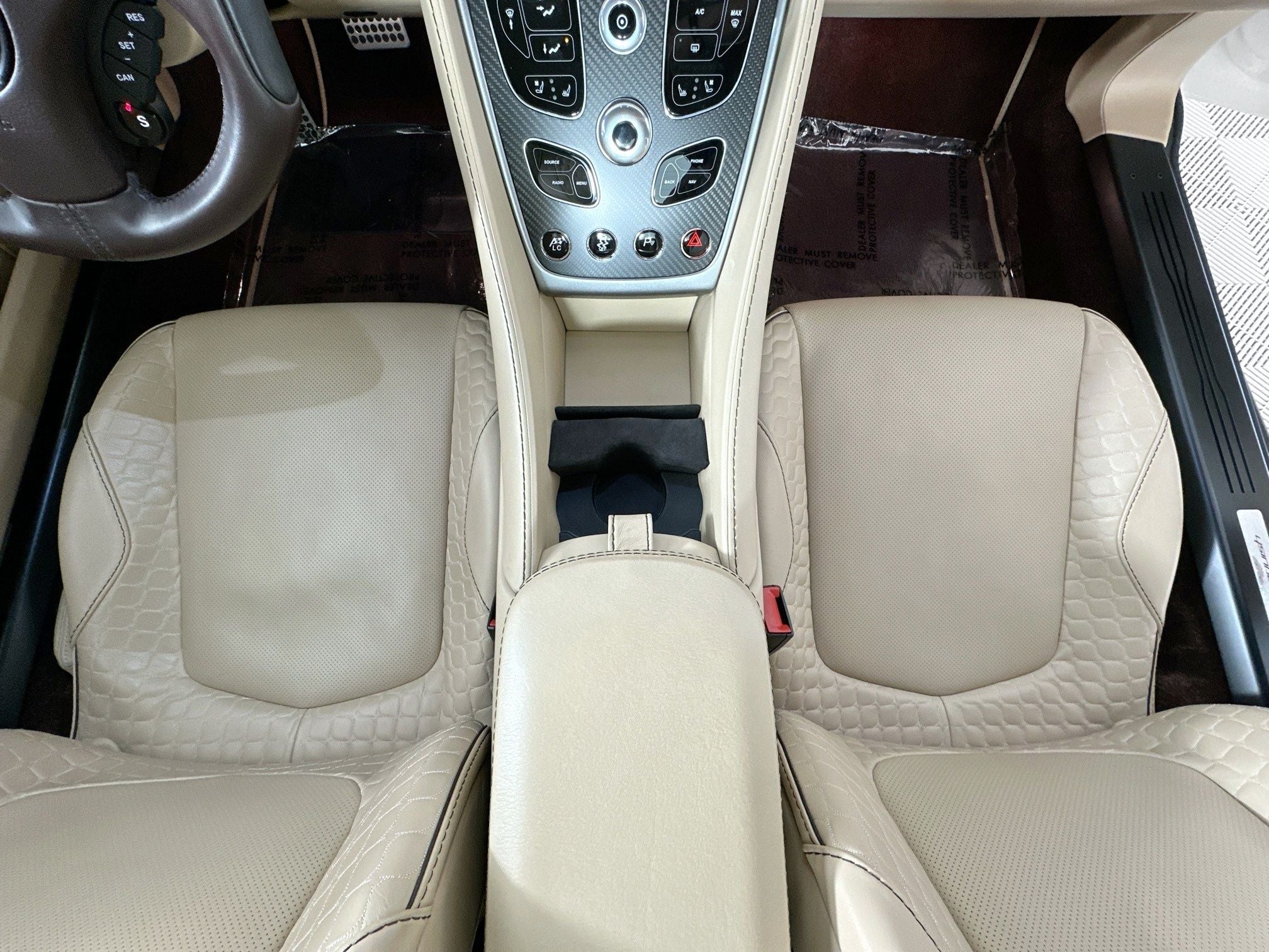 2017 Aston Martin Vanquish Base