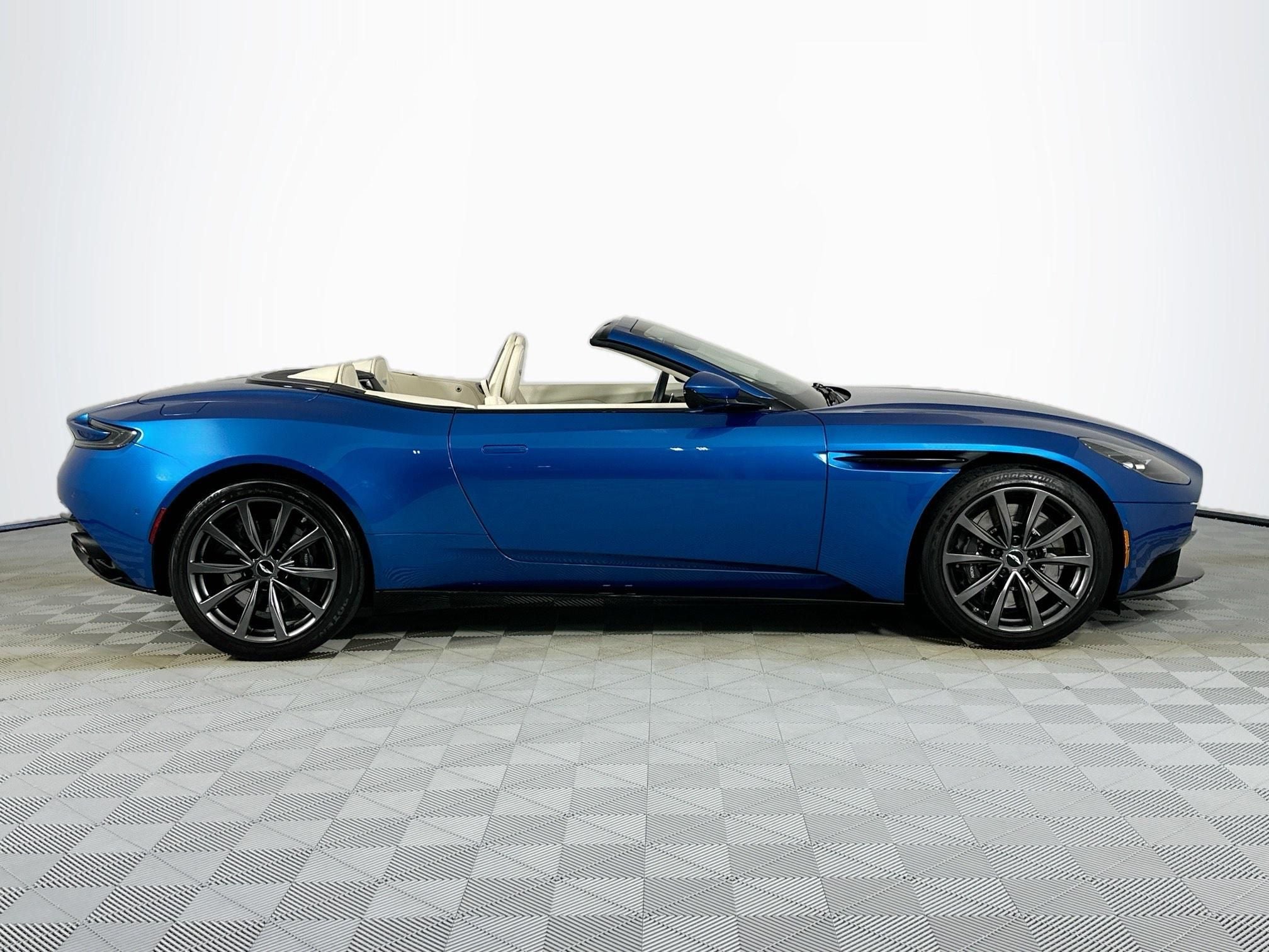 2019 Aston Martin DB11 Volante
