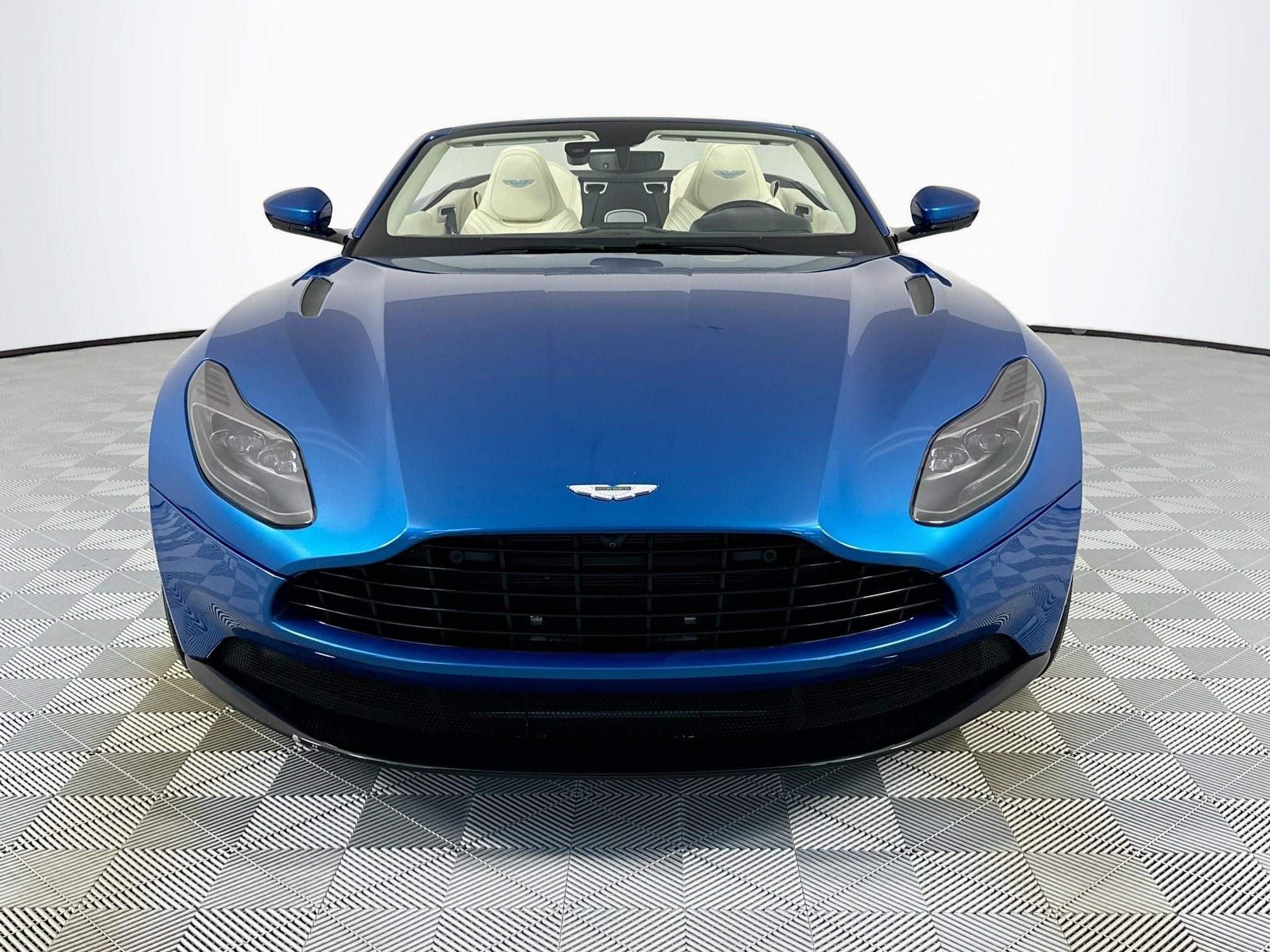 2019 Aston Martin DB11 Volante