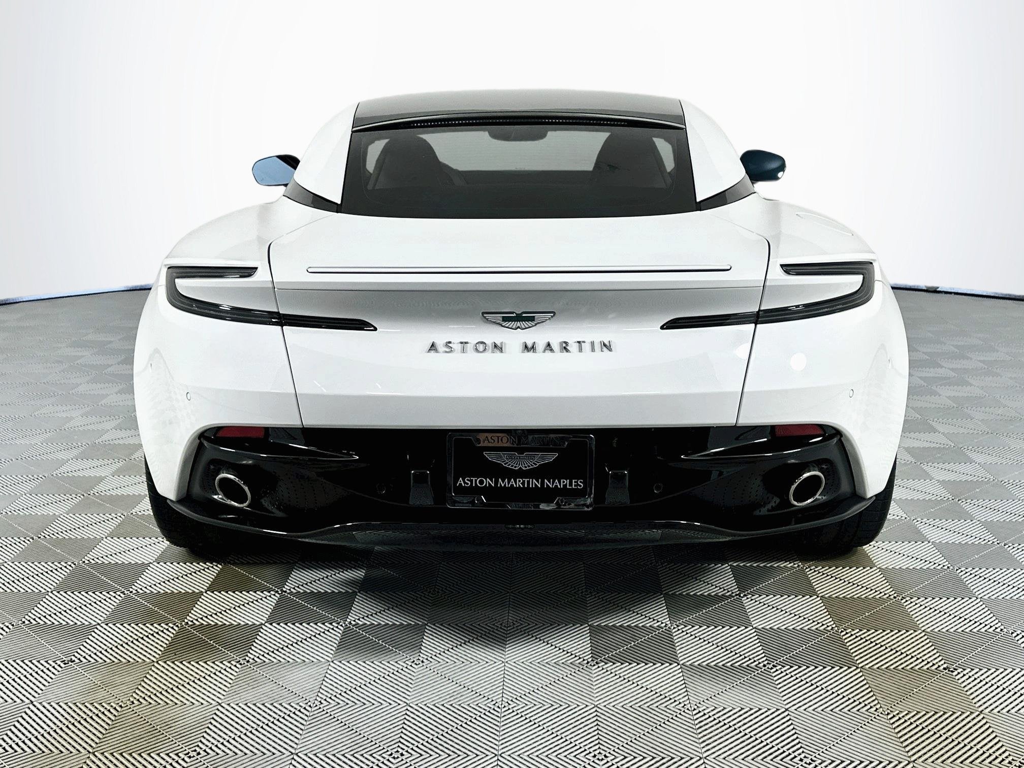 2025 Aston Martin DB12 Base