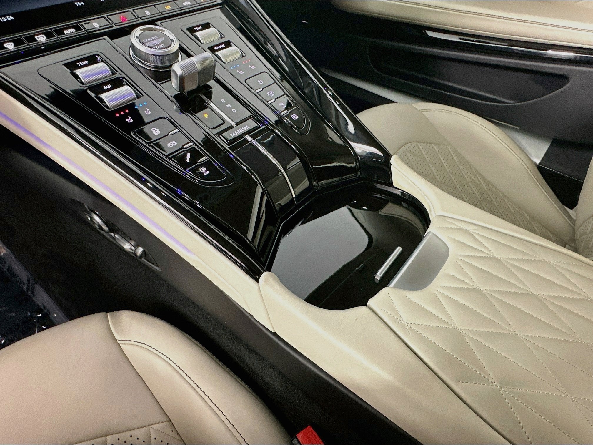 2025 Aston Martin DB12 Base