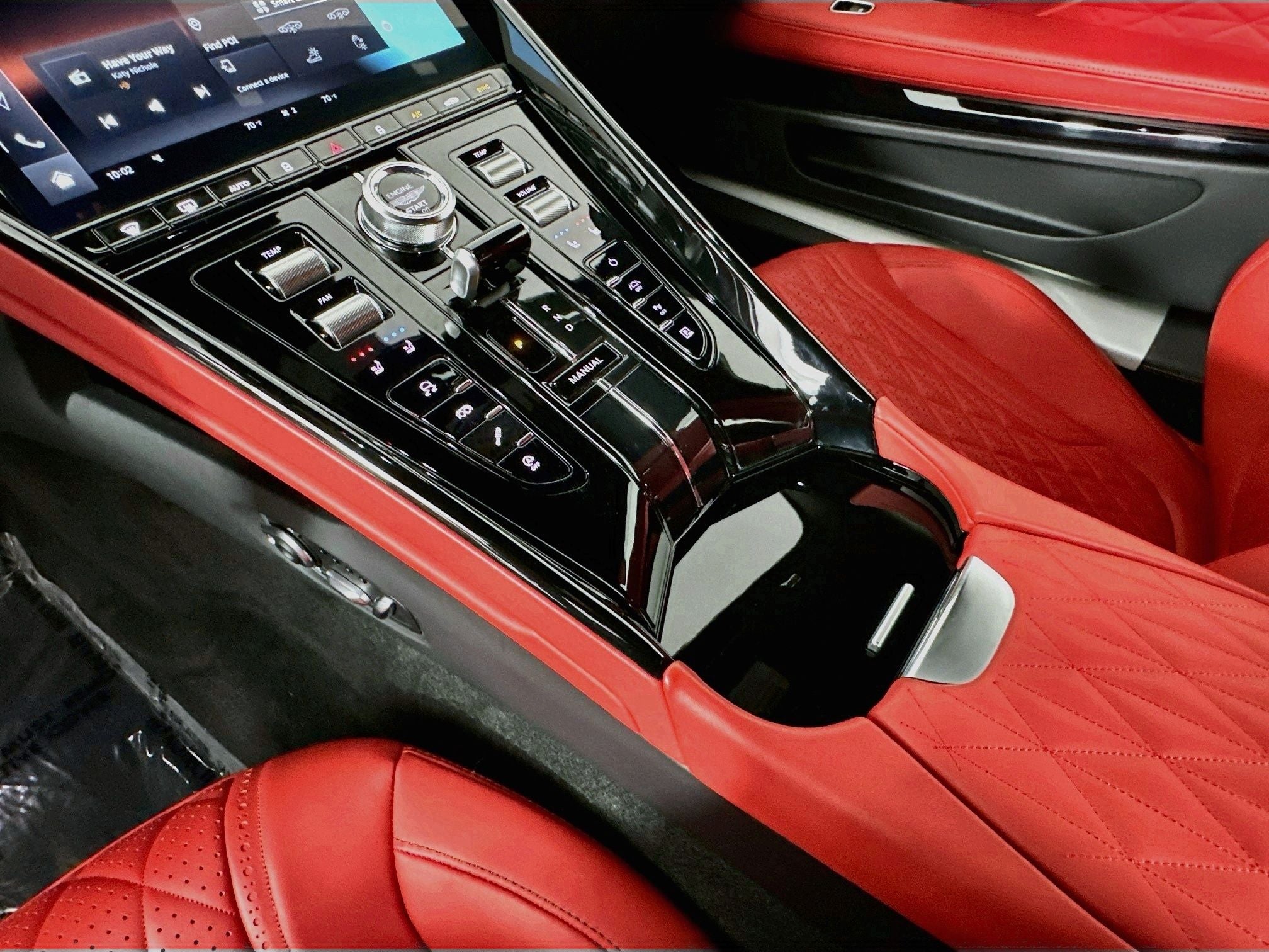2024 Aston Martin DB12 Base