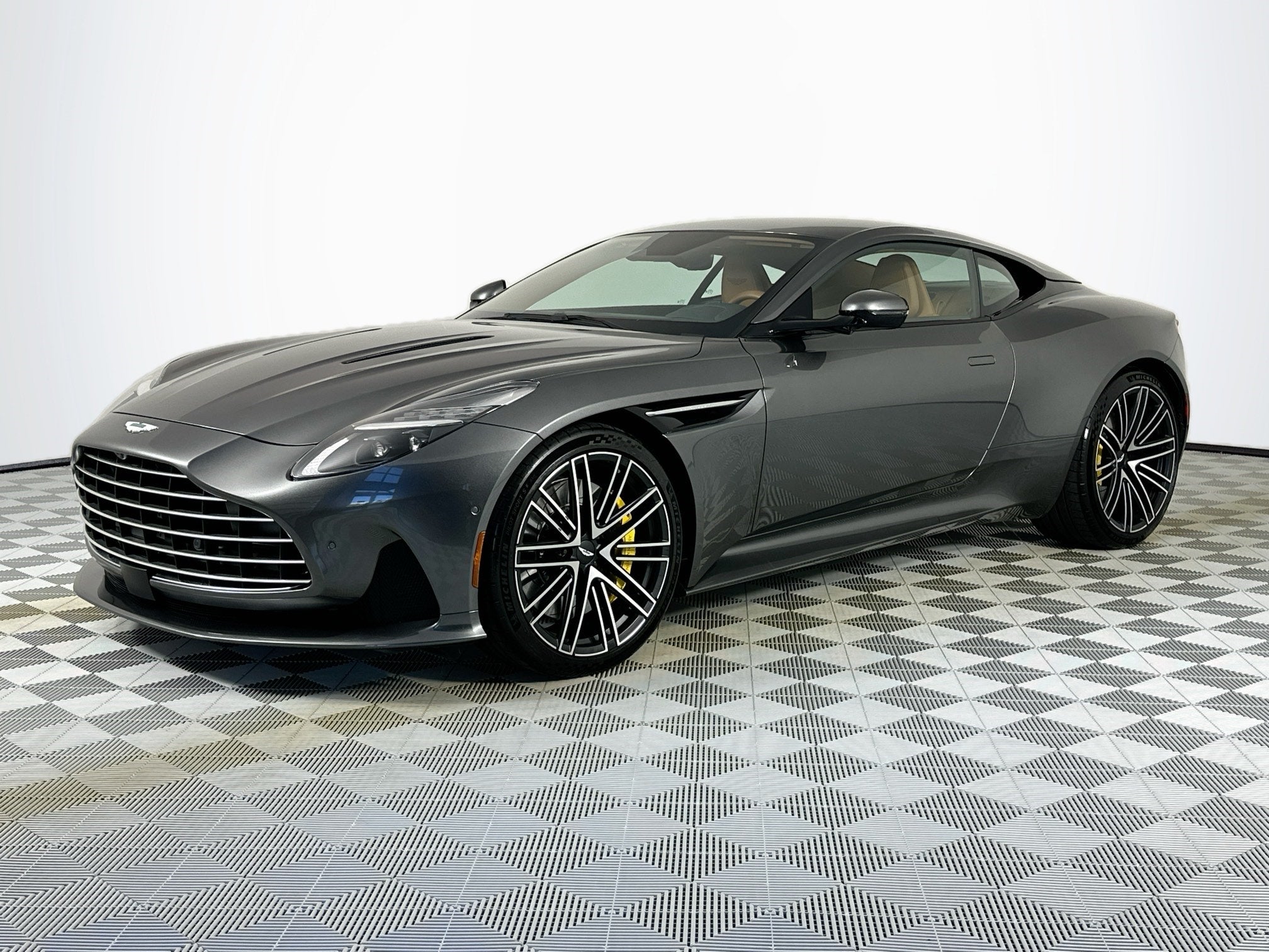 2024 Aston Martin DB12 Base