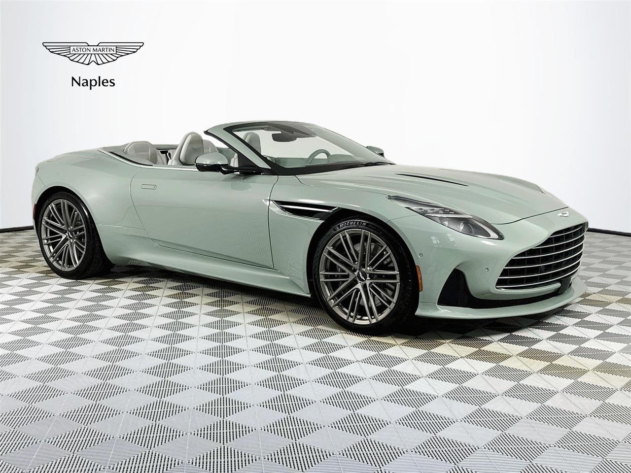 2026 Aston Martin DB12 Volante