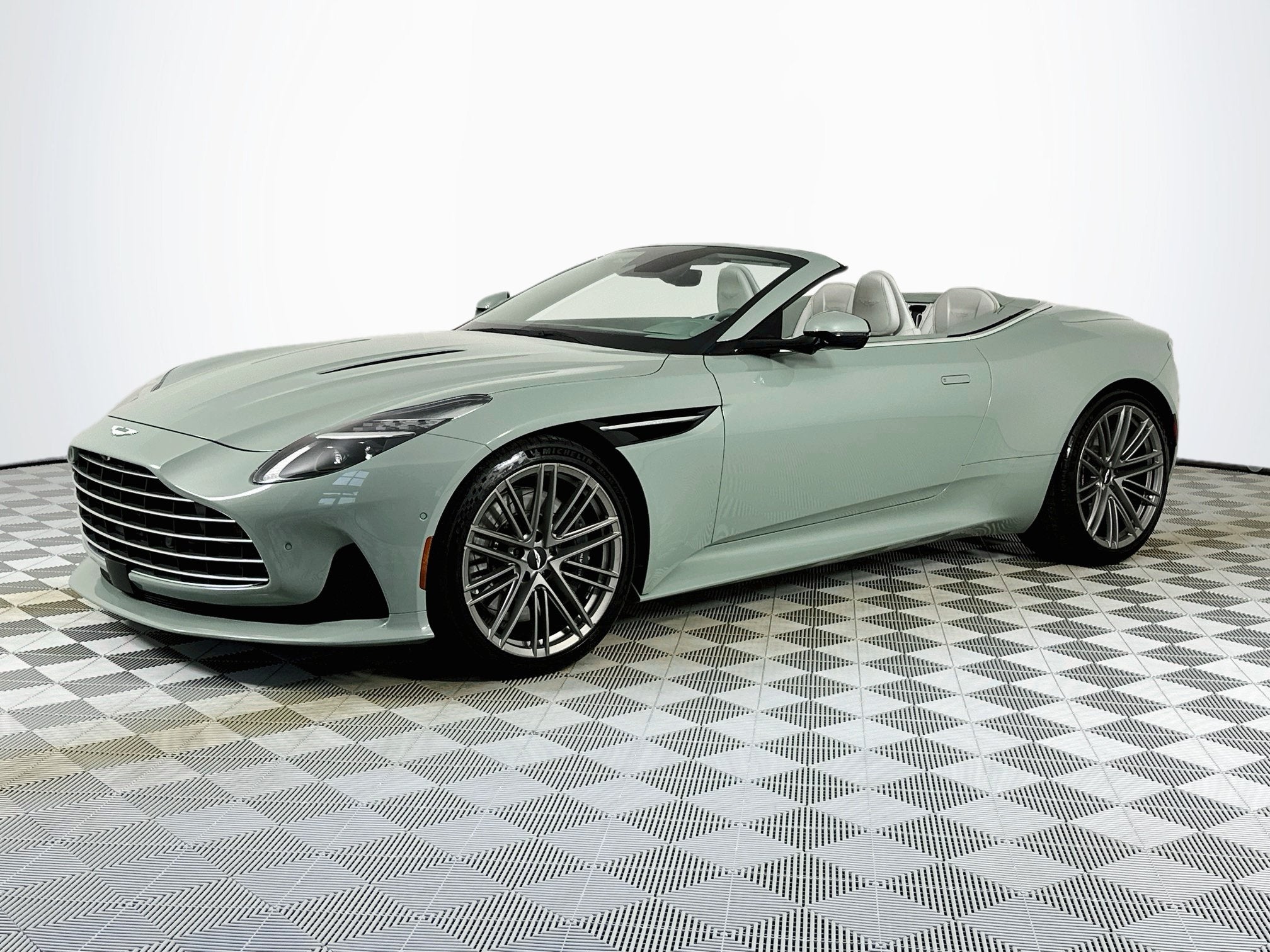 2026 Aston Martin DB12 Volante