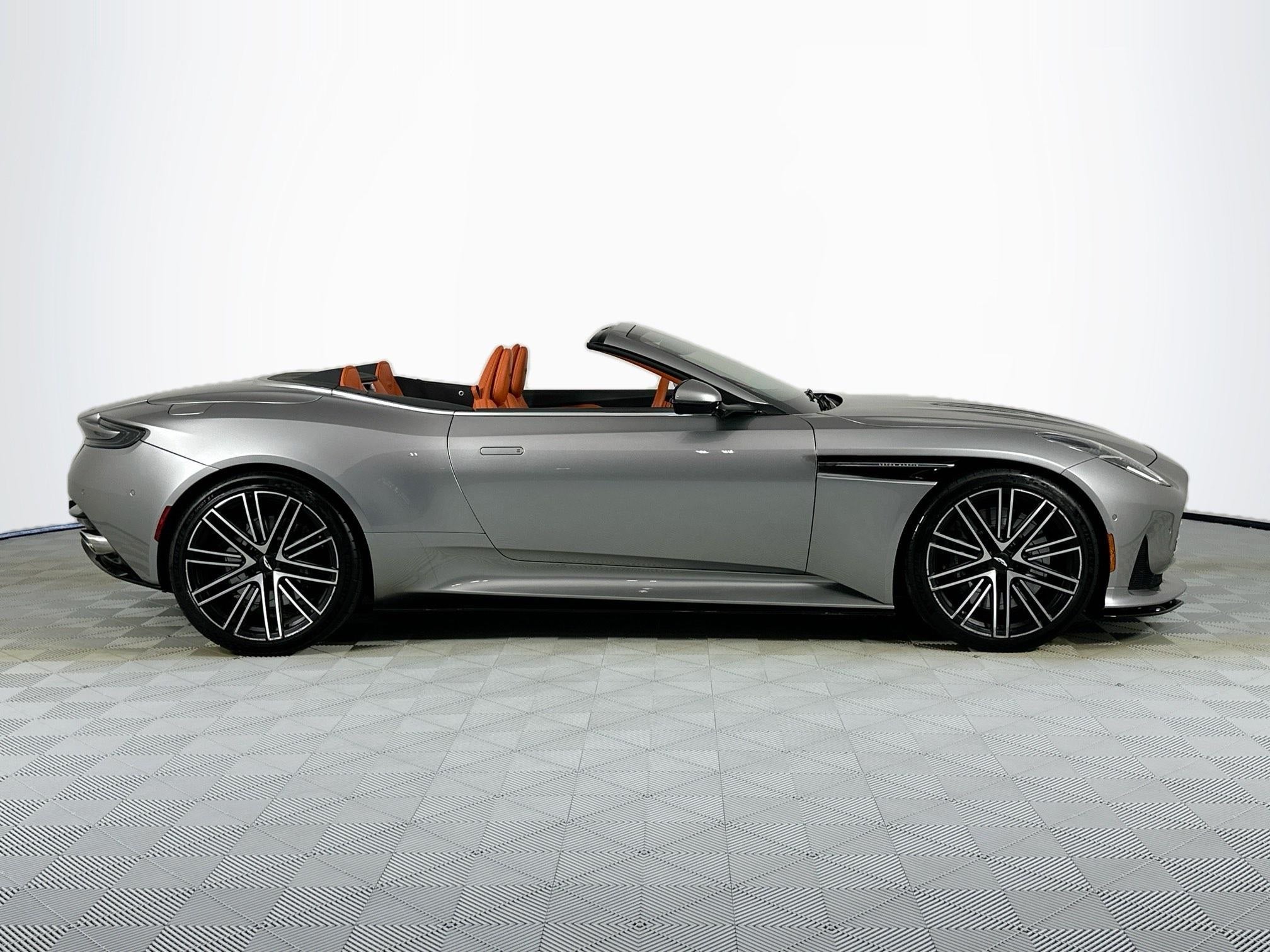 2024 Aston Martin DB12 Volante