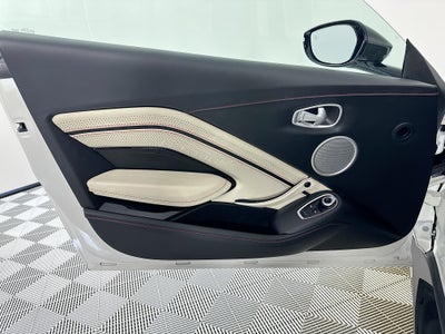 2021 Aston Martin Vantage Base