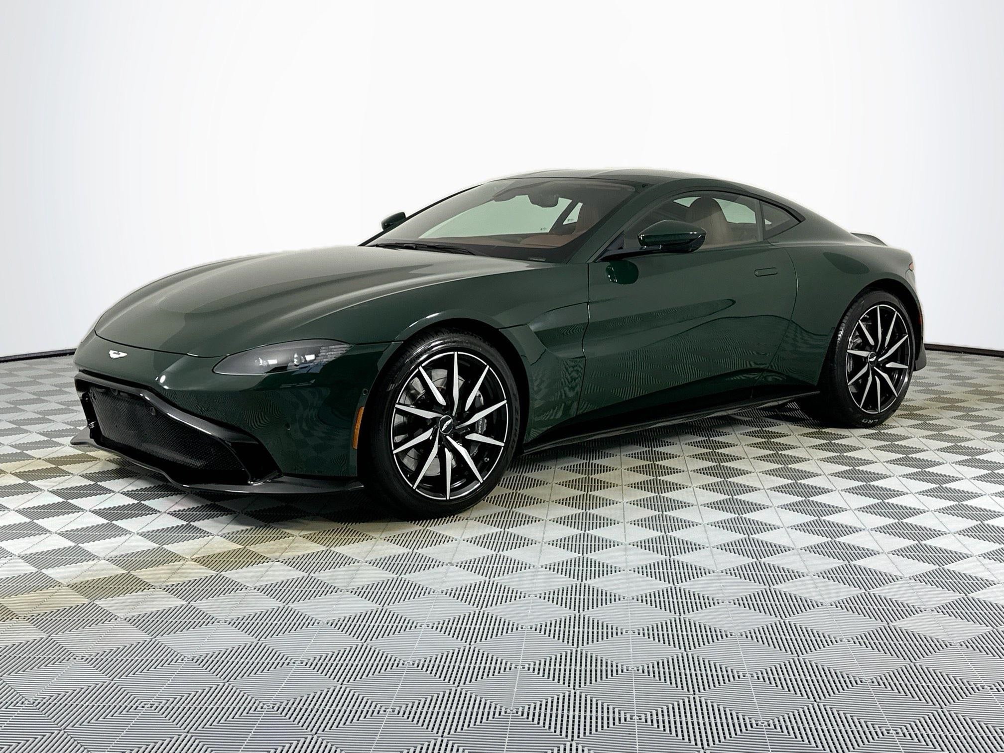 2020 Aston Martin Vantage Base