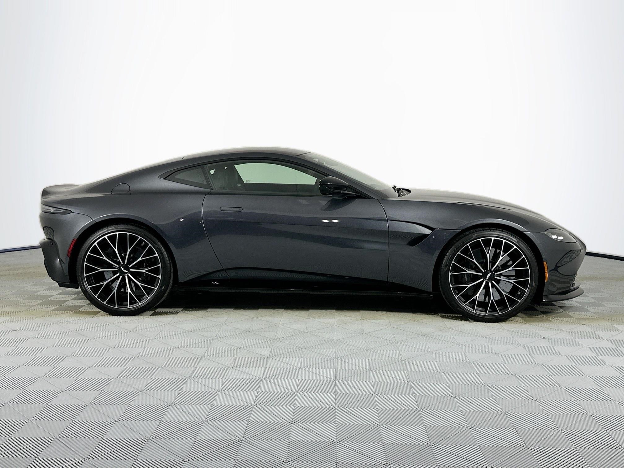 2023 Aston Martin Vantage Base