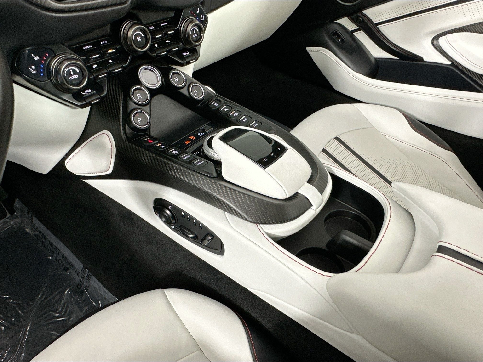 2023 Aston Martin Vantage Roadster