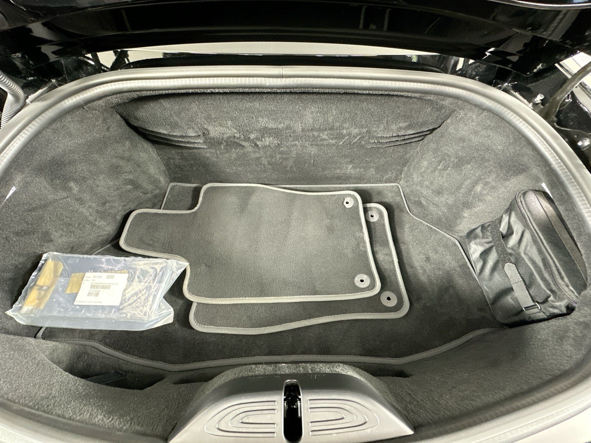 2023 Aston Martin Vantage Roadster