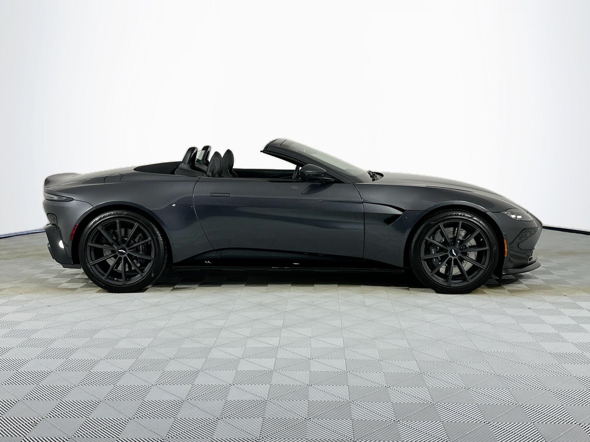 2021 Aston Martin Vantage Roadster