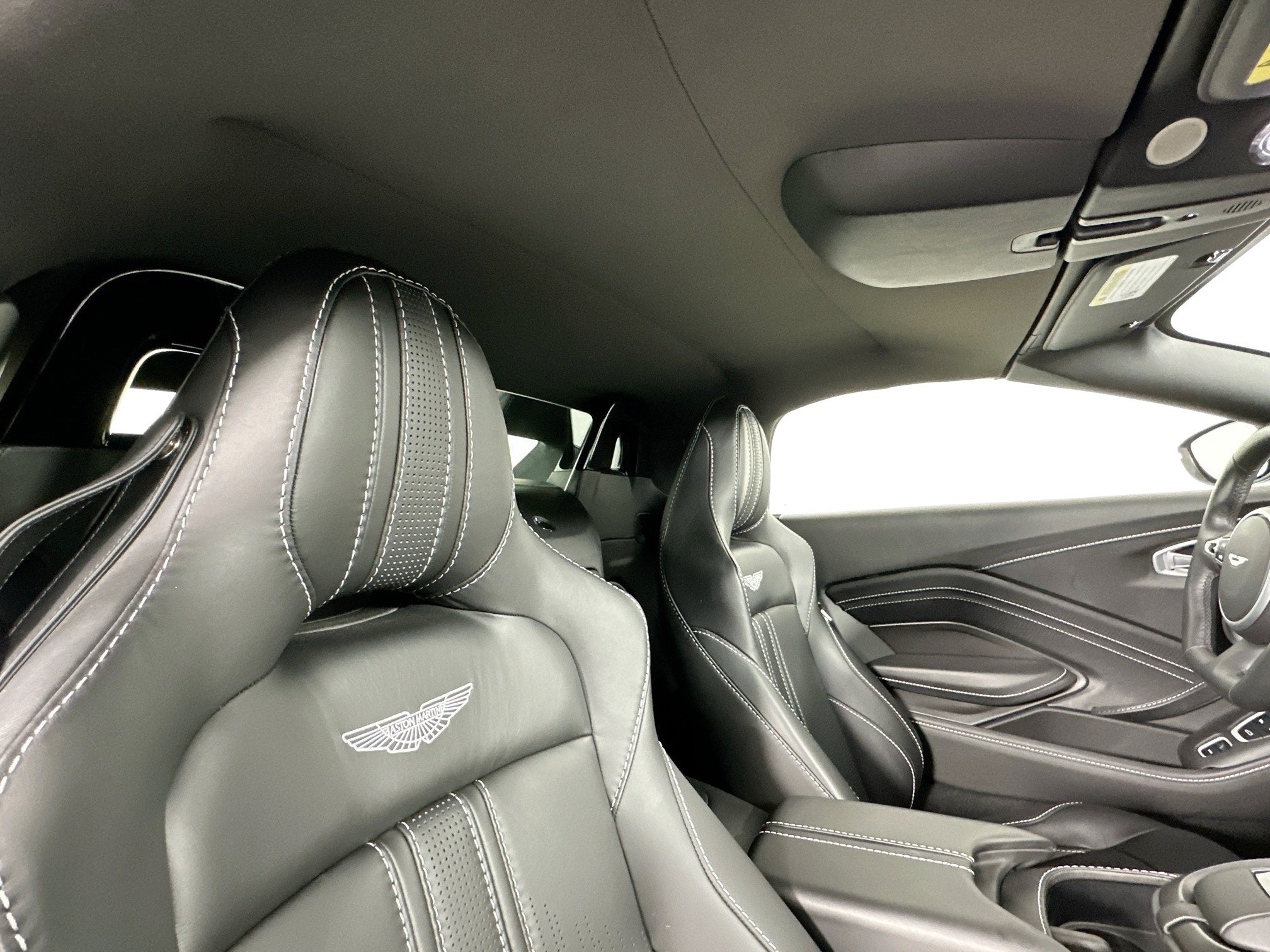 2021 Aston Martin Vantage Roadster