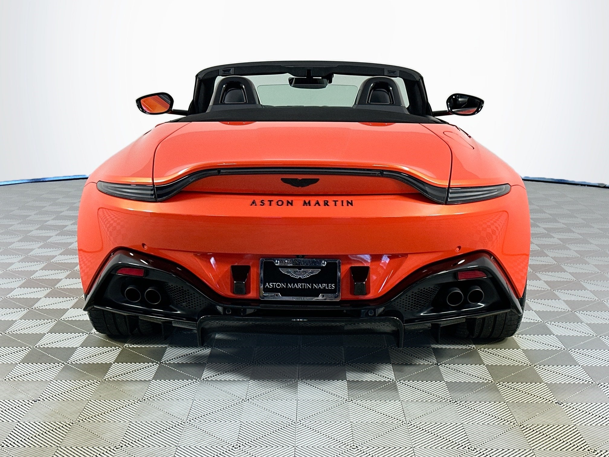 2023 Aston Martin Vantage Roadster