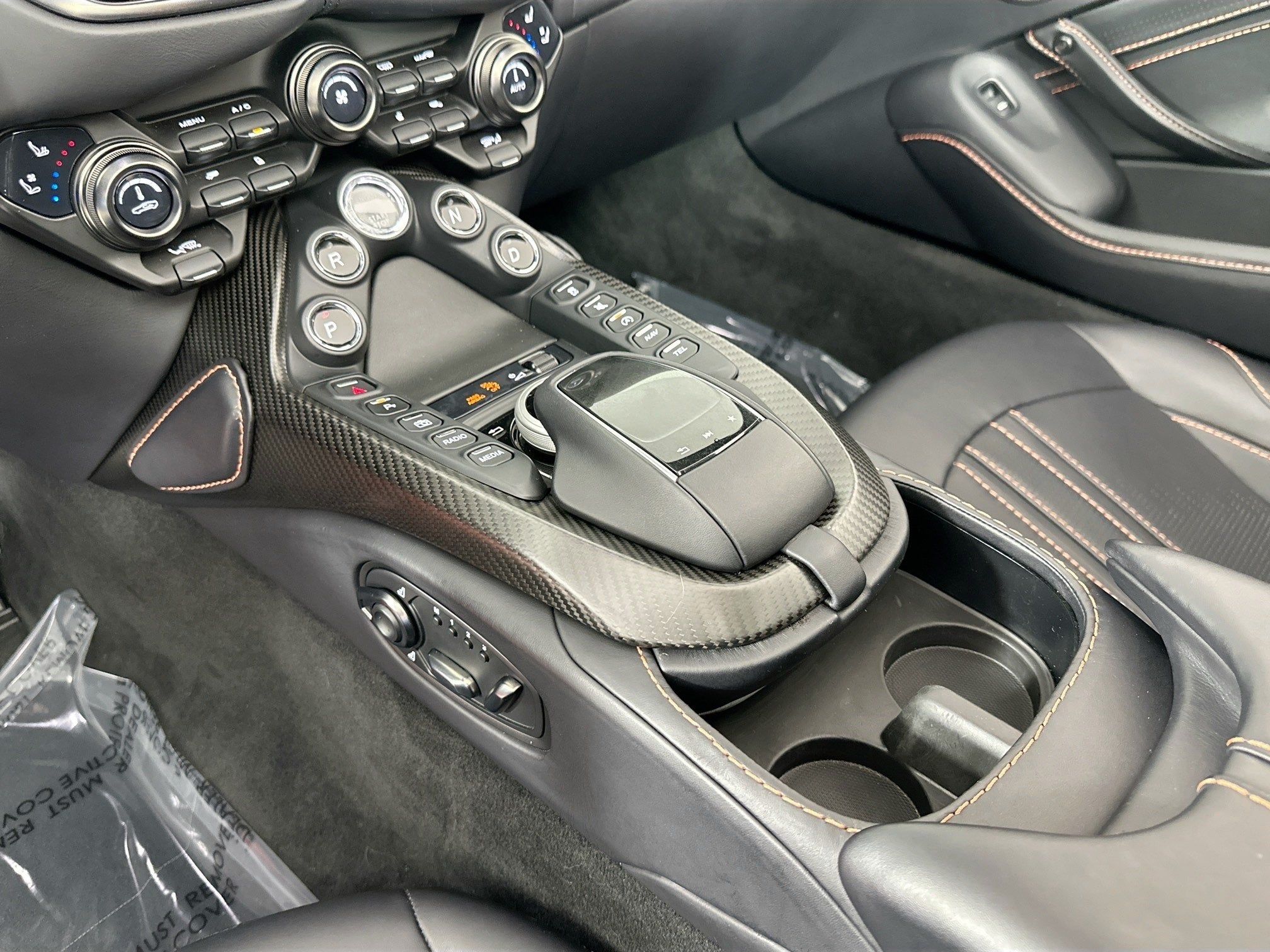 2023 Aston Martin Vantage Roadster