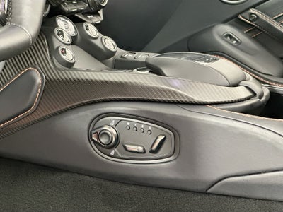 2023 Aston Martin Vantage Roadster