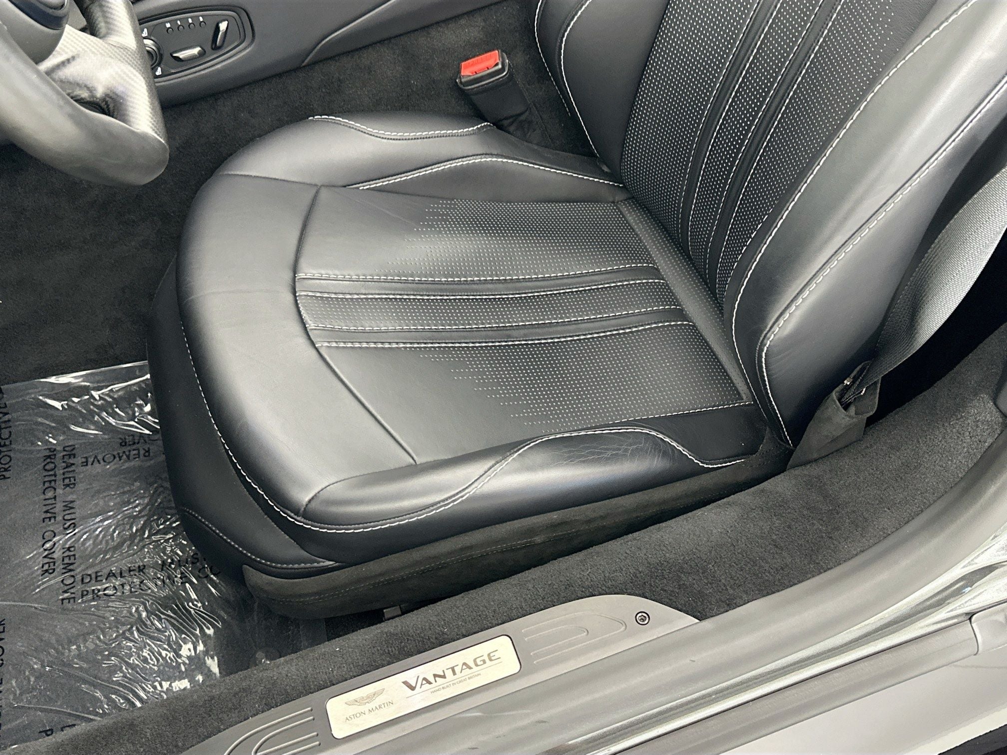 2022 Aston Martin Vantage Roadster