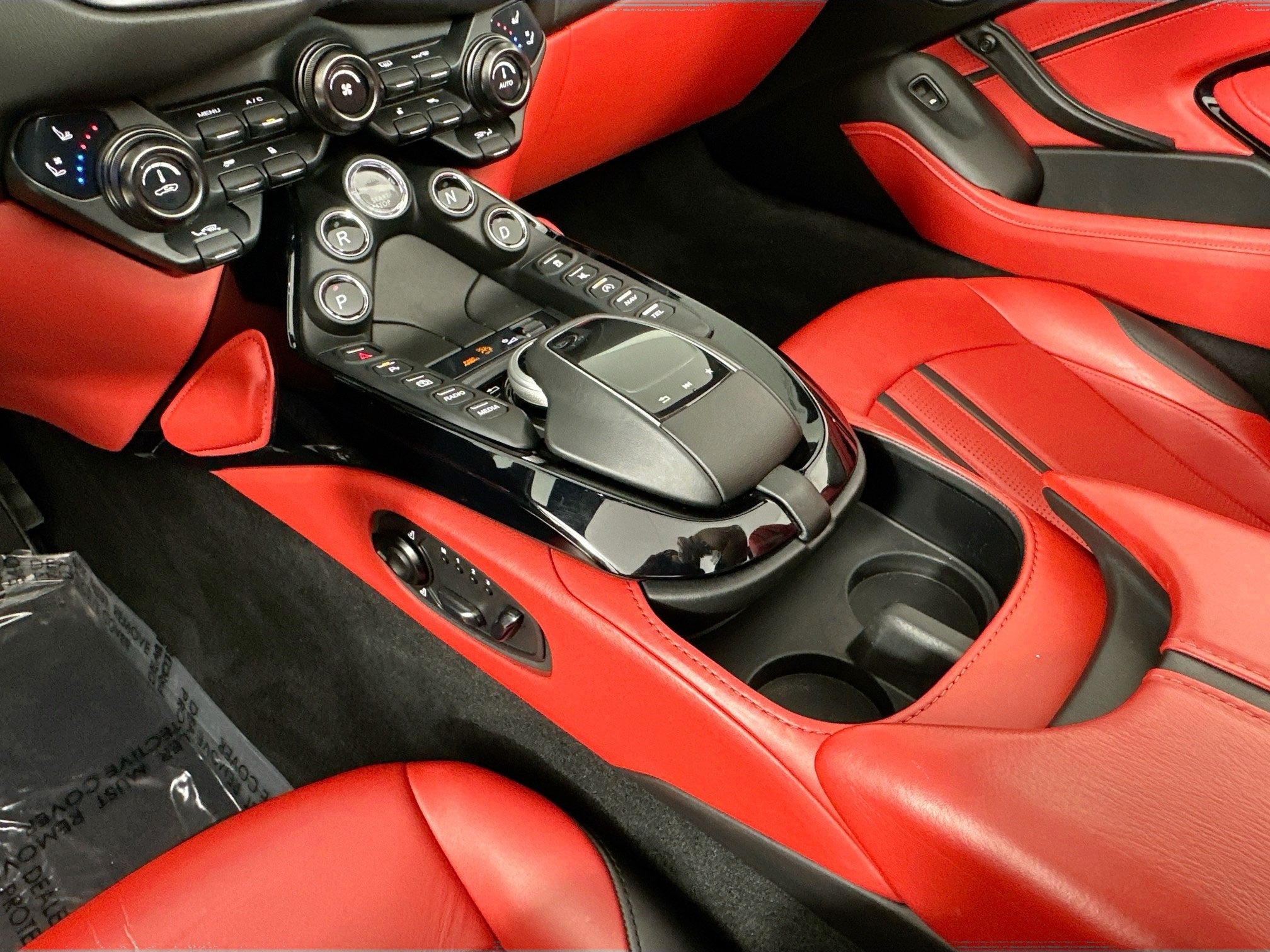 2021 Aston Martin Vantage Roadster