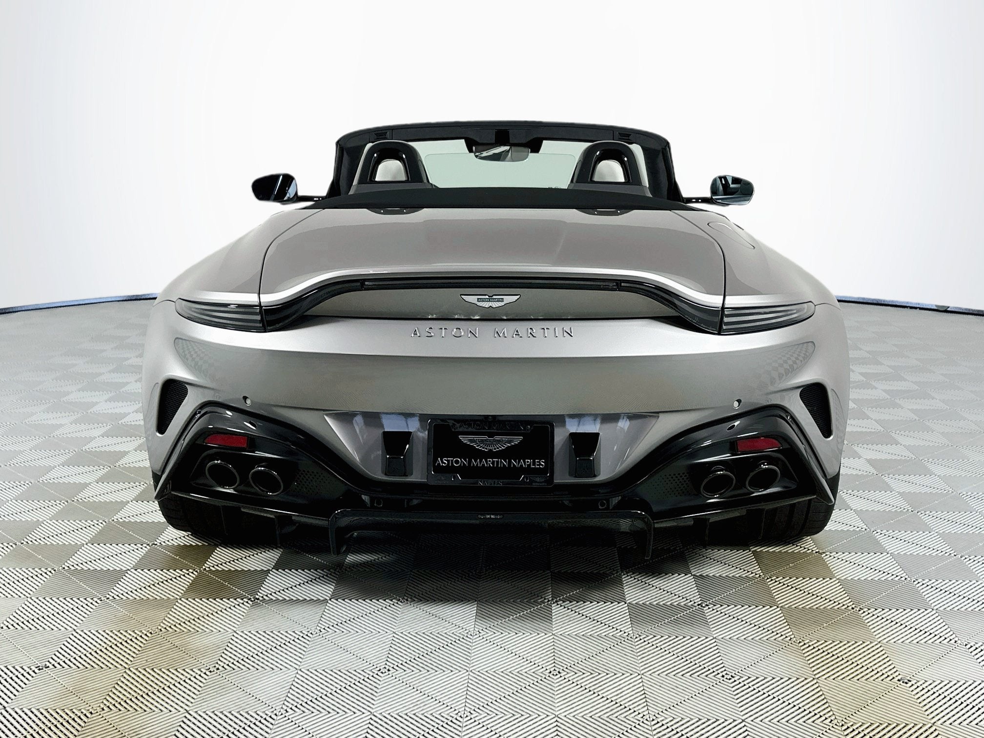 2026 Aston Martin Vantage Roadster
