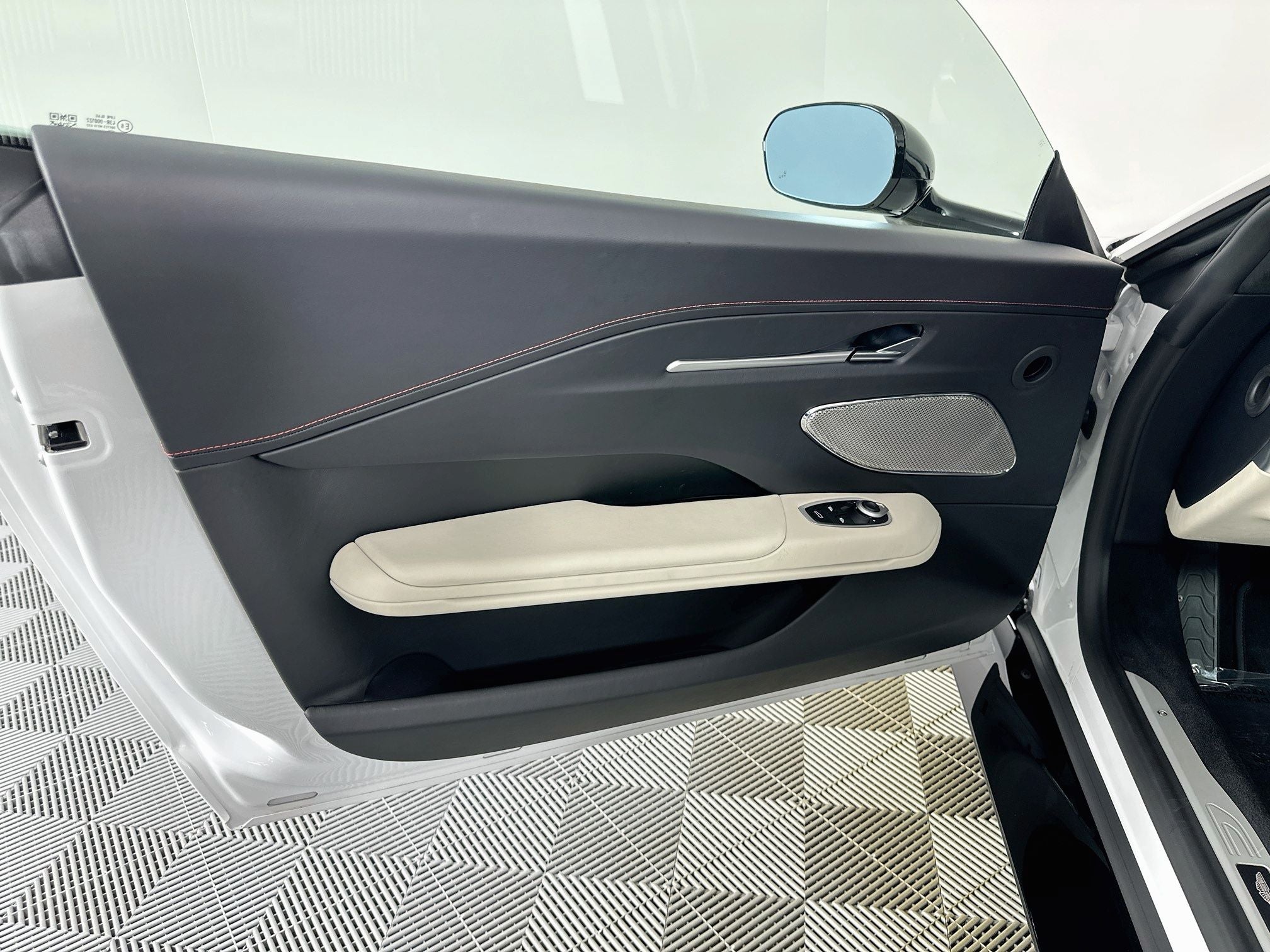 2026 Aston Martin Vantage S