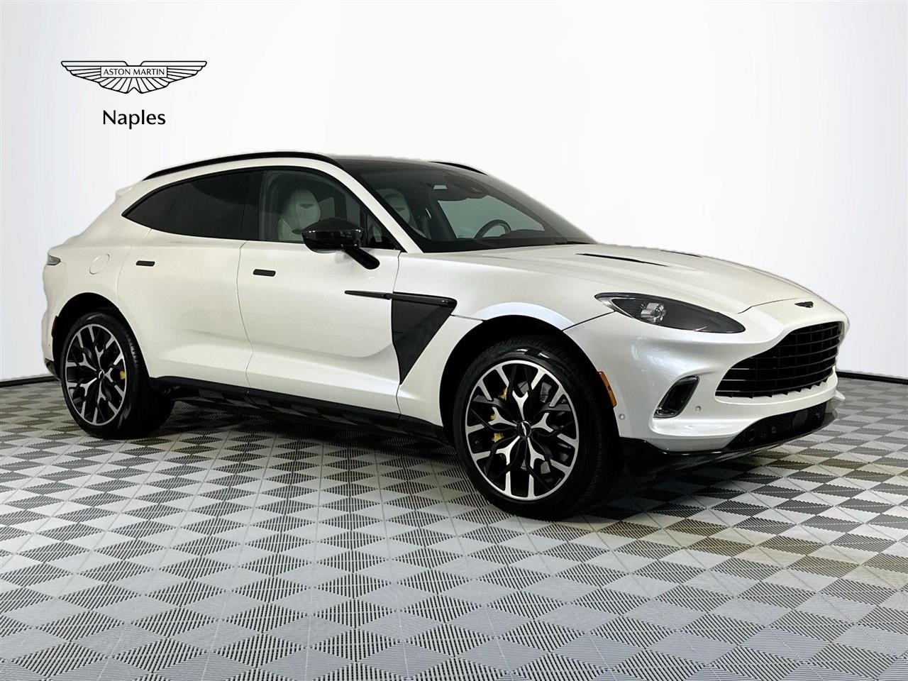 2021 Aston Martin DBX Base