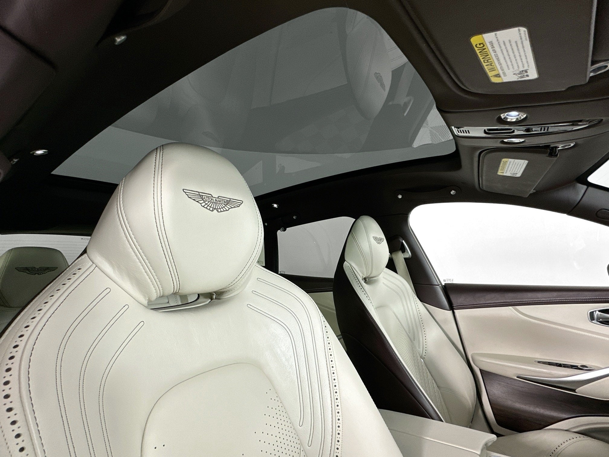 2021 Aston Martin DBX Base