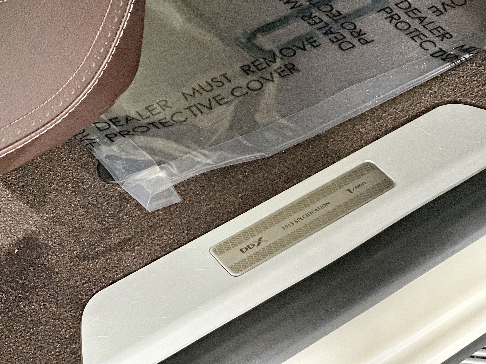 2021 Aston Martin DBX Base