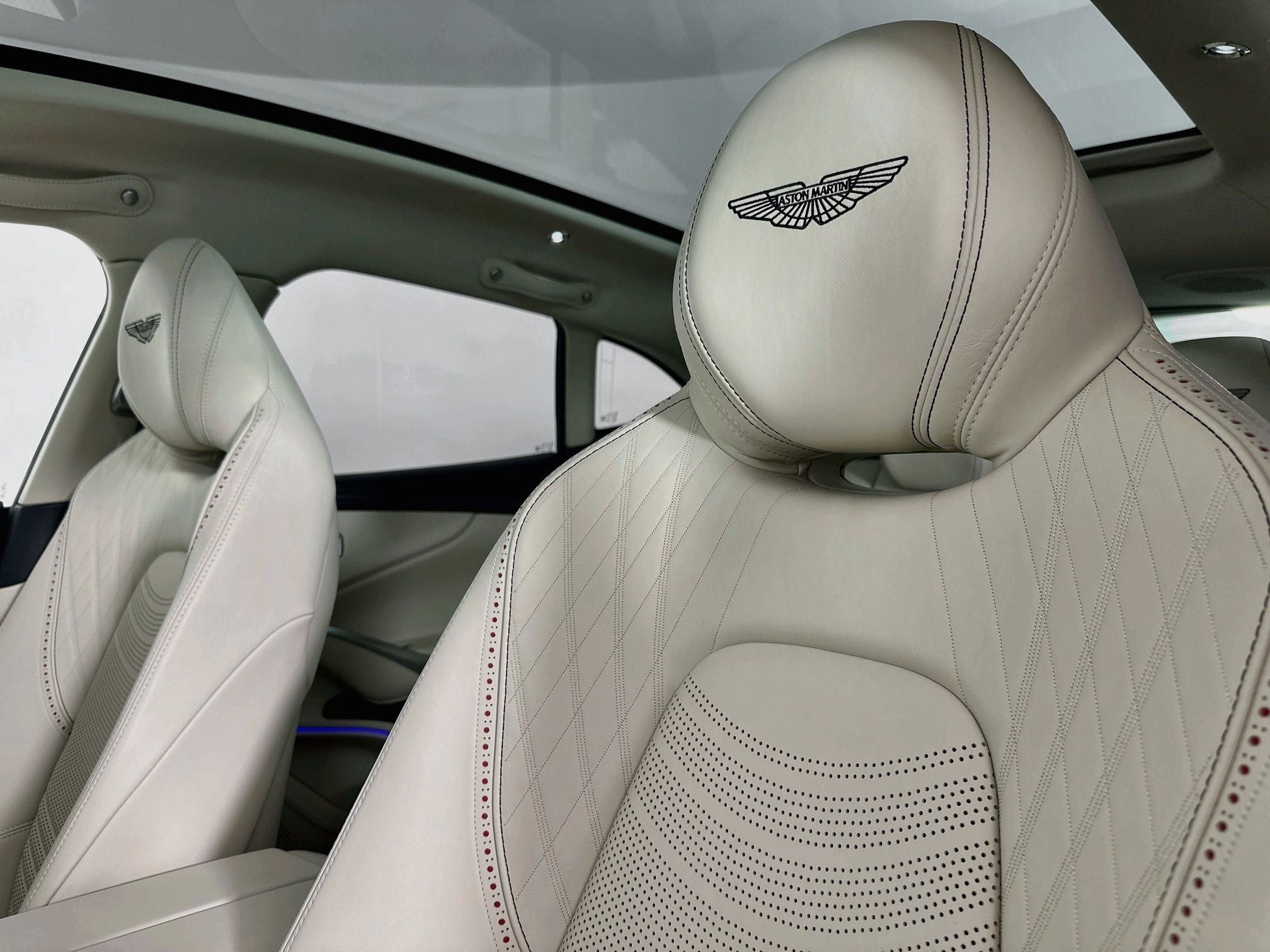2023 Aston Martin DBX Base