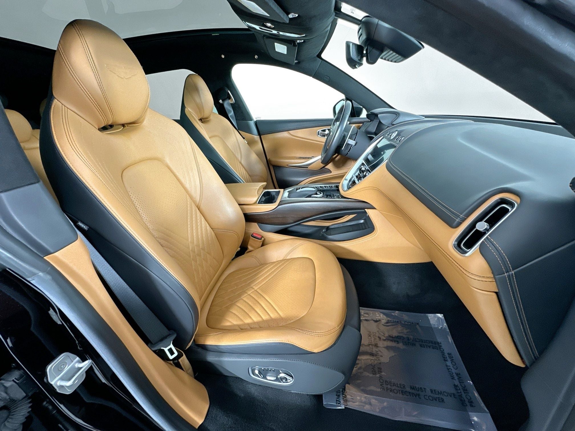2022 Aston Martin DBX Base