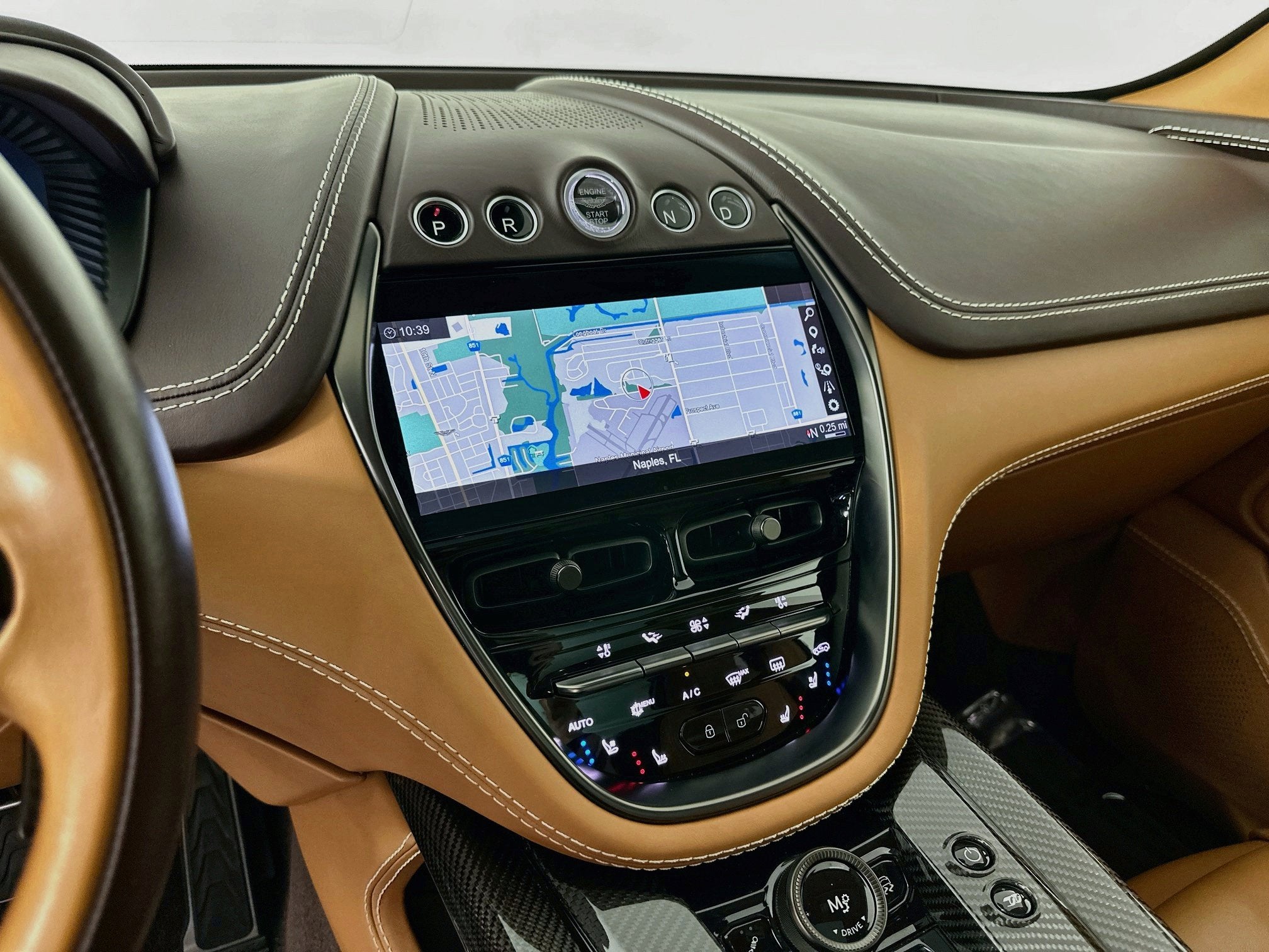2023 Aston Martin DBX 707