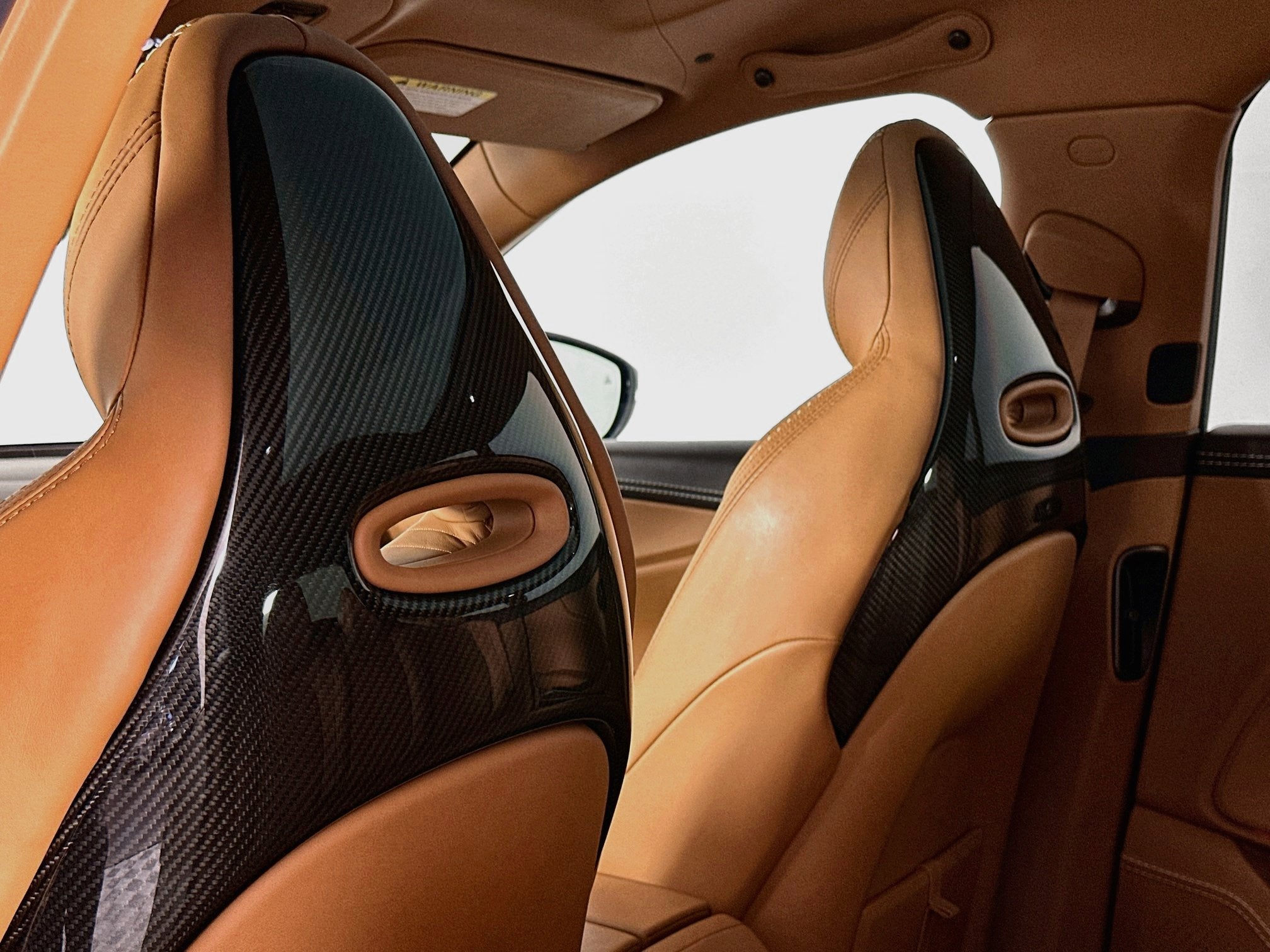 2023 Aston Martin DBX 707