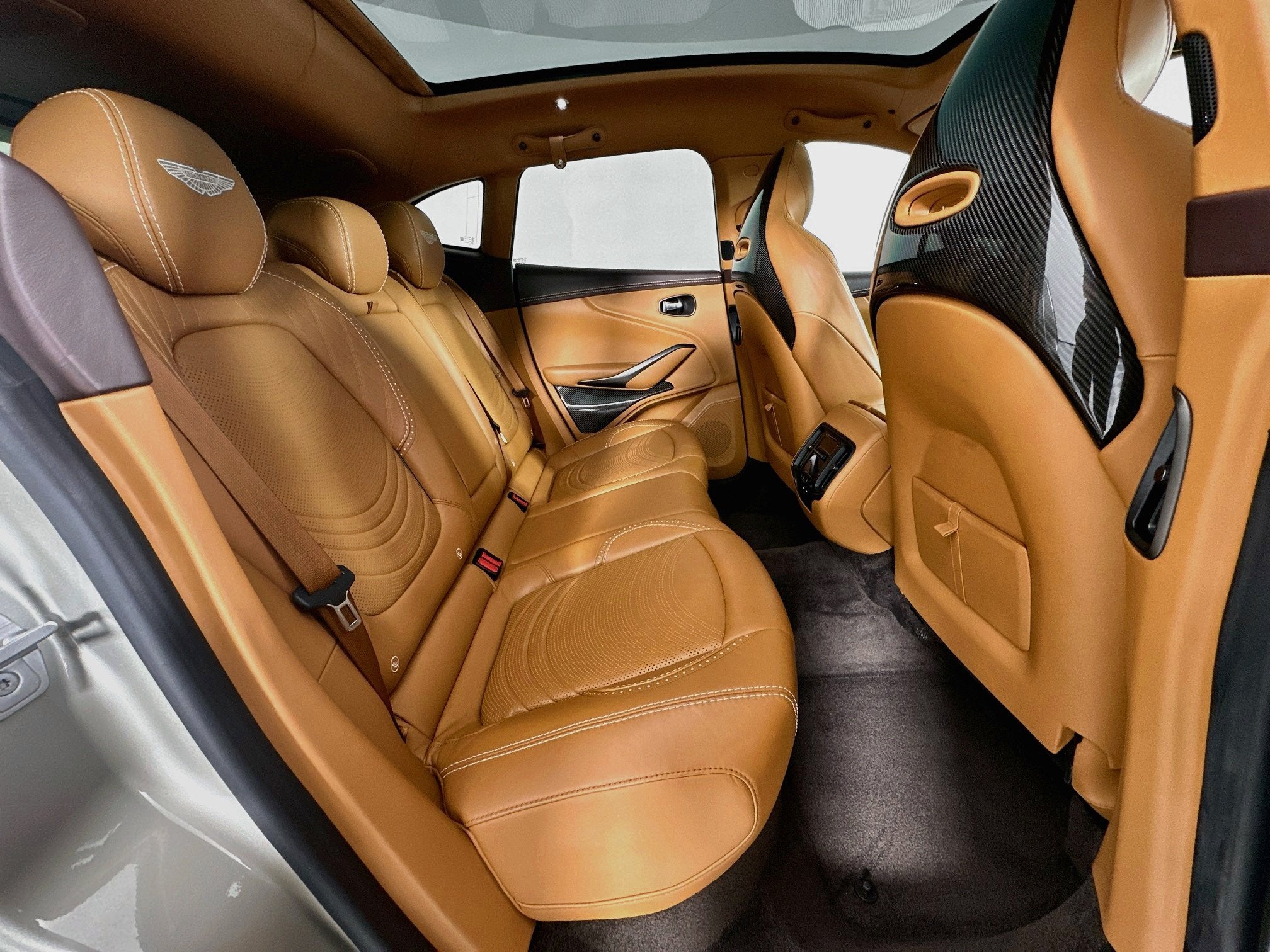 2023 Aston Martin DBX 707