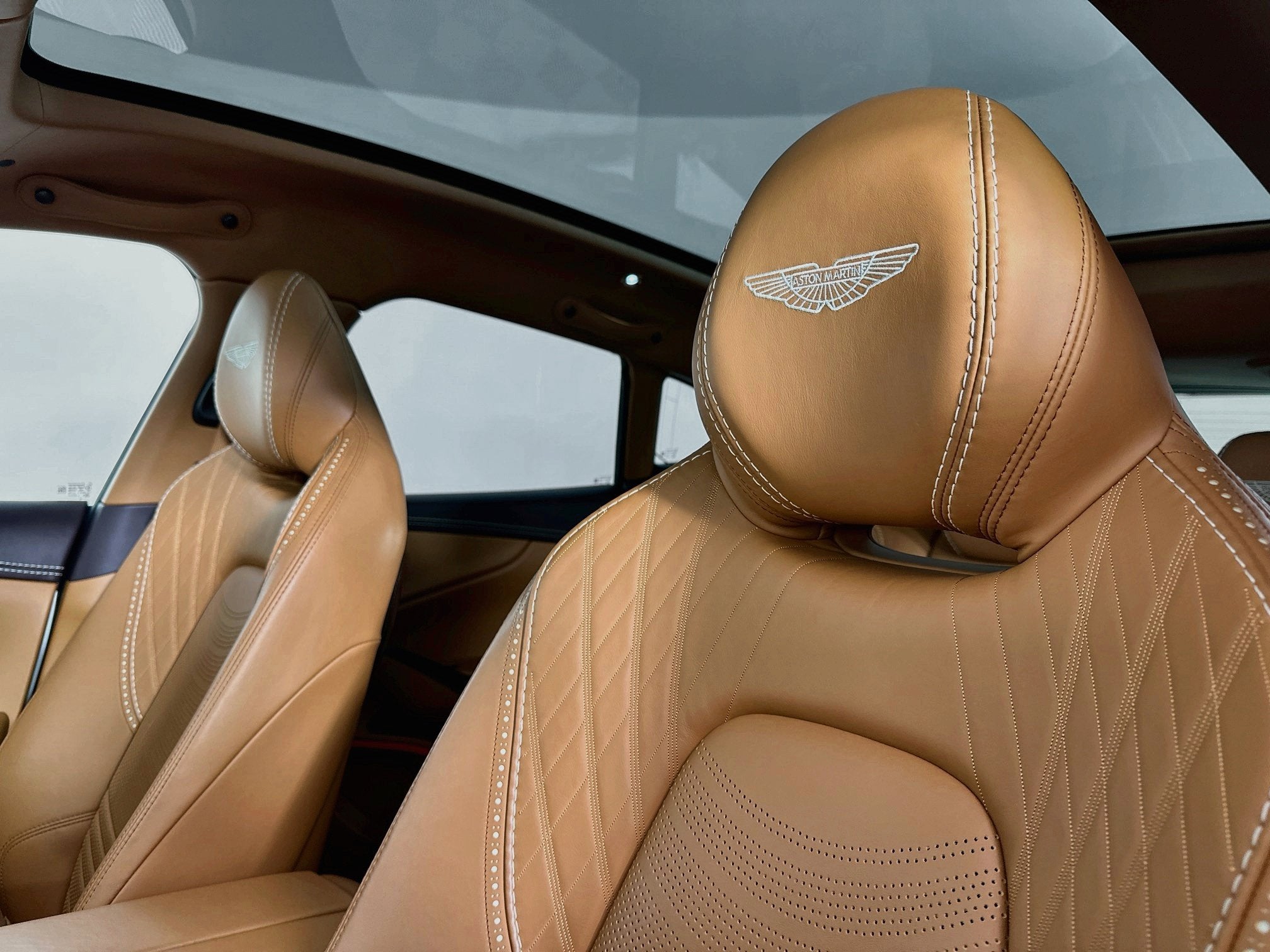 2023 Aston Martin DBX 707