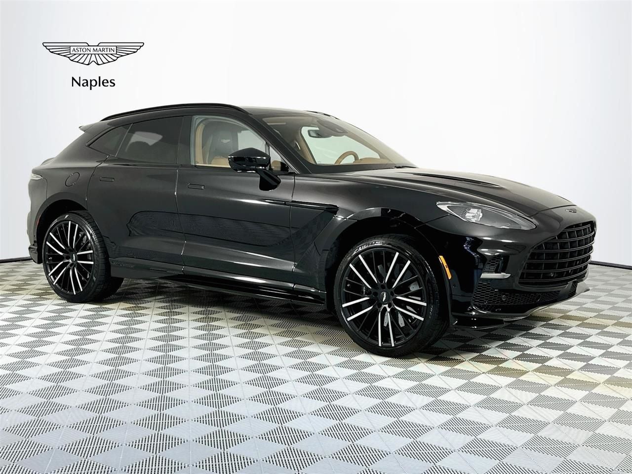 2023 Aston Martin DBX 707