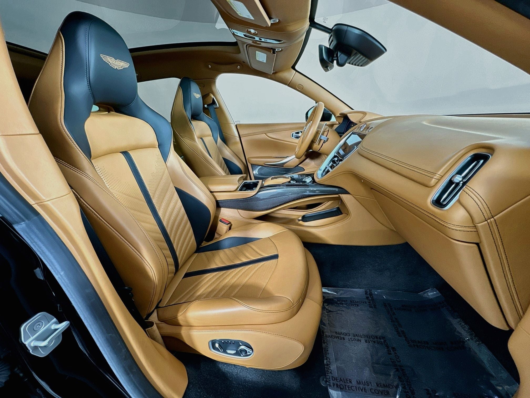 2023 Aston Martin DBX 707