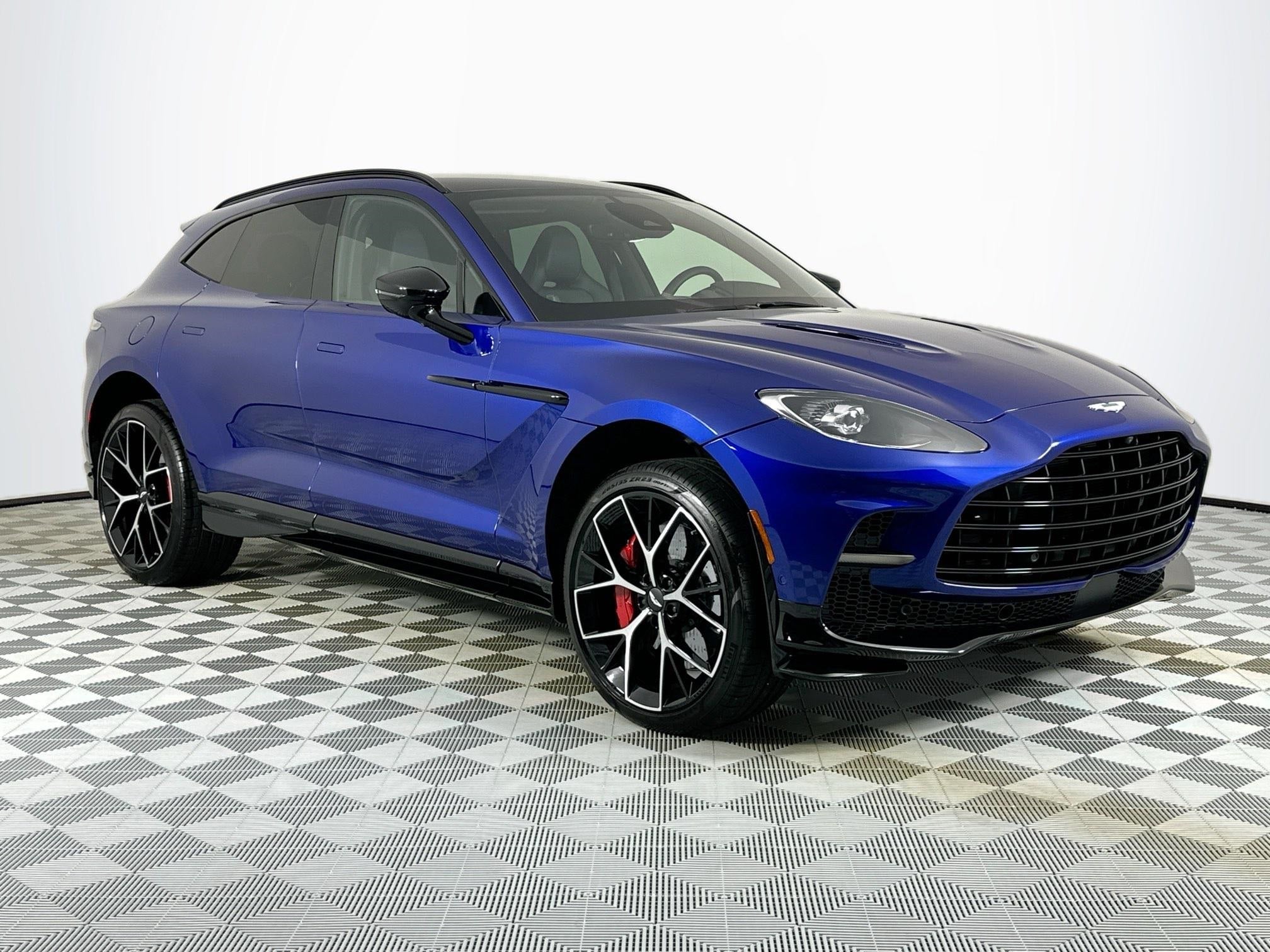 2025 Aston Martin DBX 707 Base