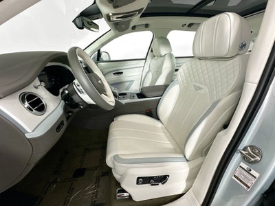 2024 Bentley Bentayga Azure - Mulliner Naples Breeze Collection