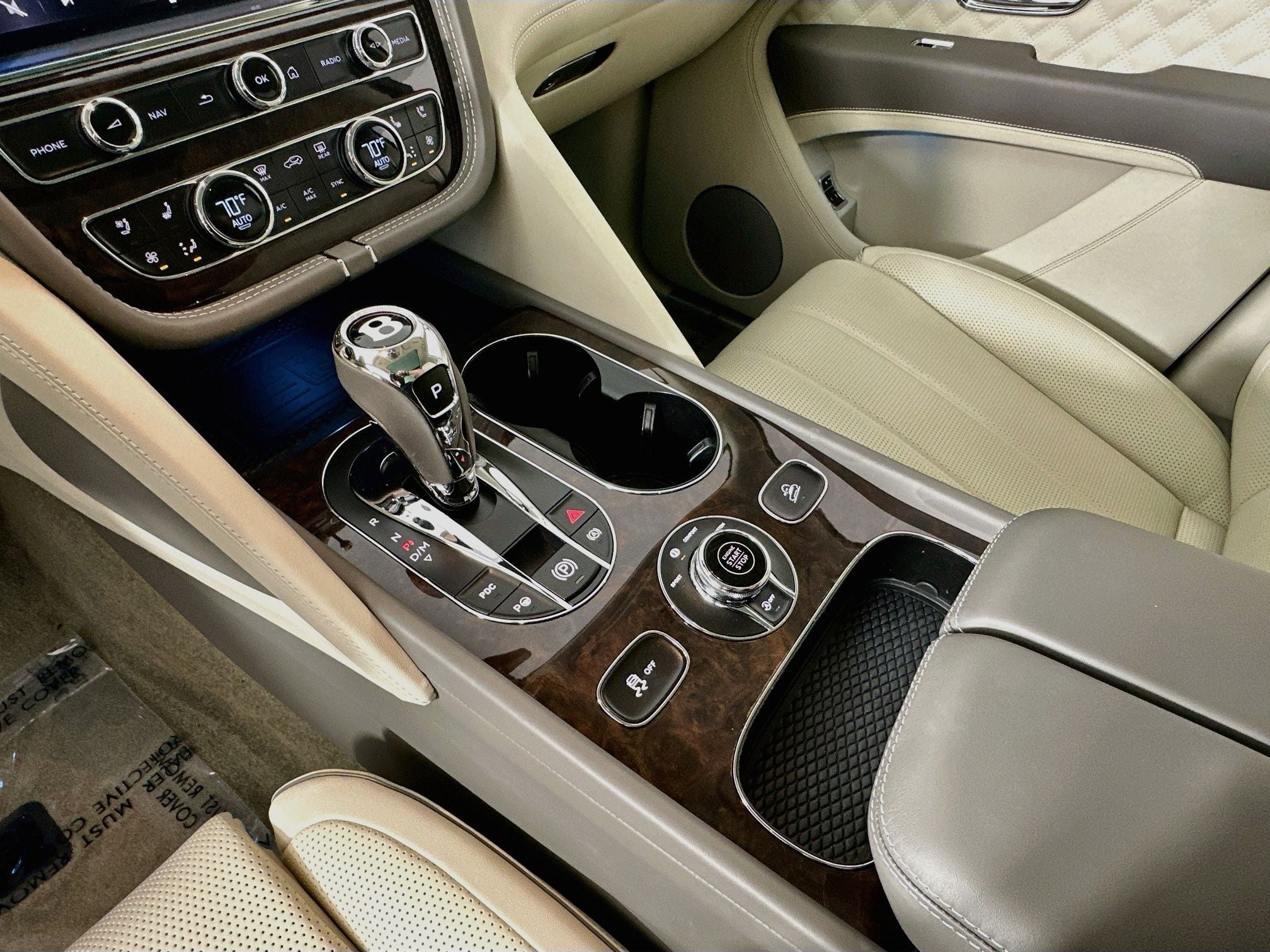 2023 Bentley Bentayga V8