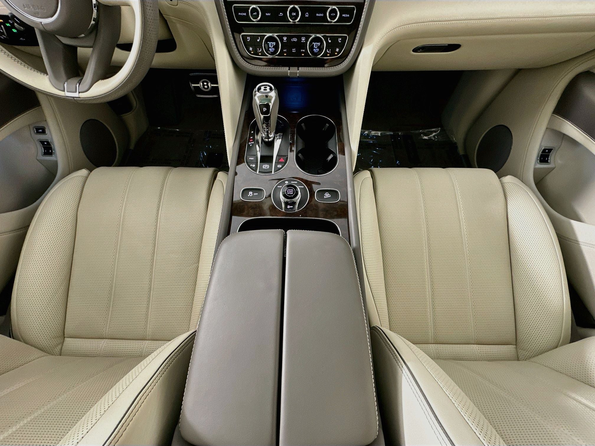 2023 Bentley Bentayga V8