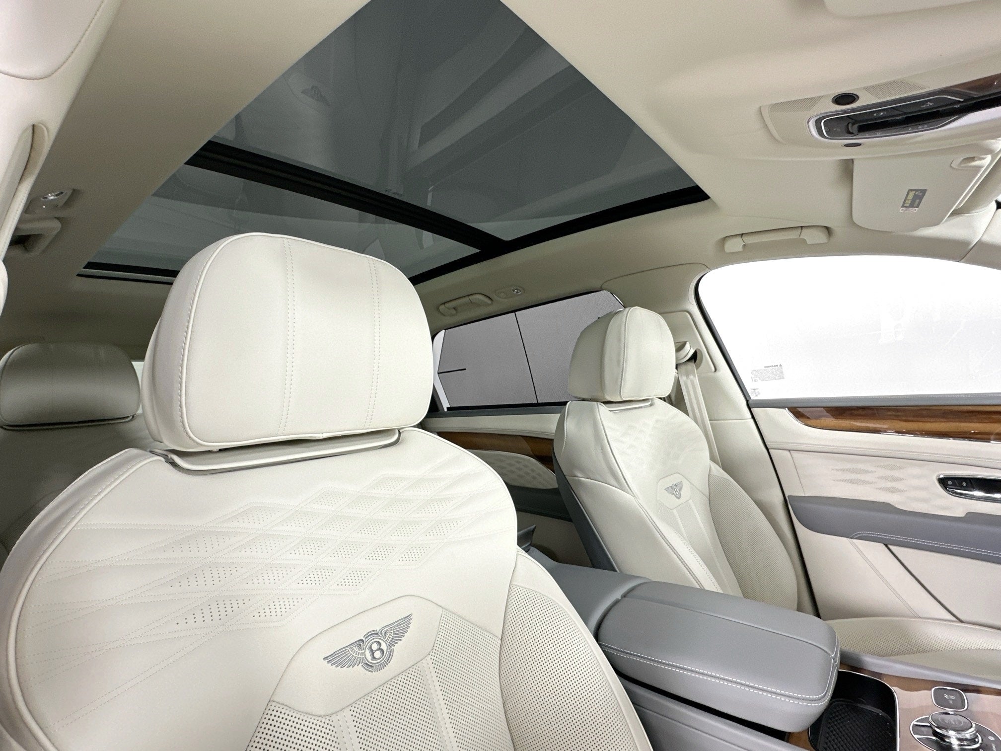 2025 Bentley Bentayga EWB Azure