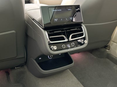 2025 Bentley Bentayga EWB Azure