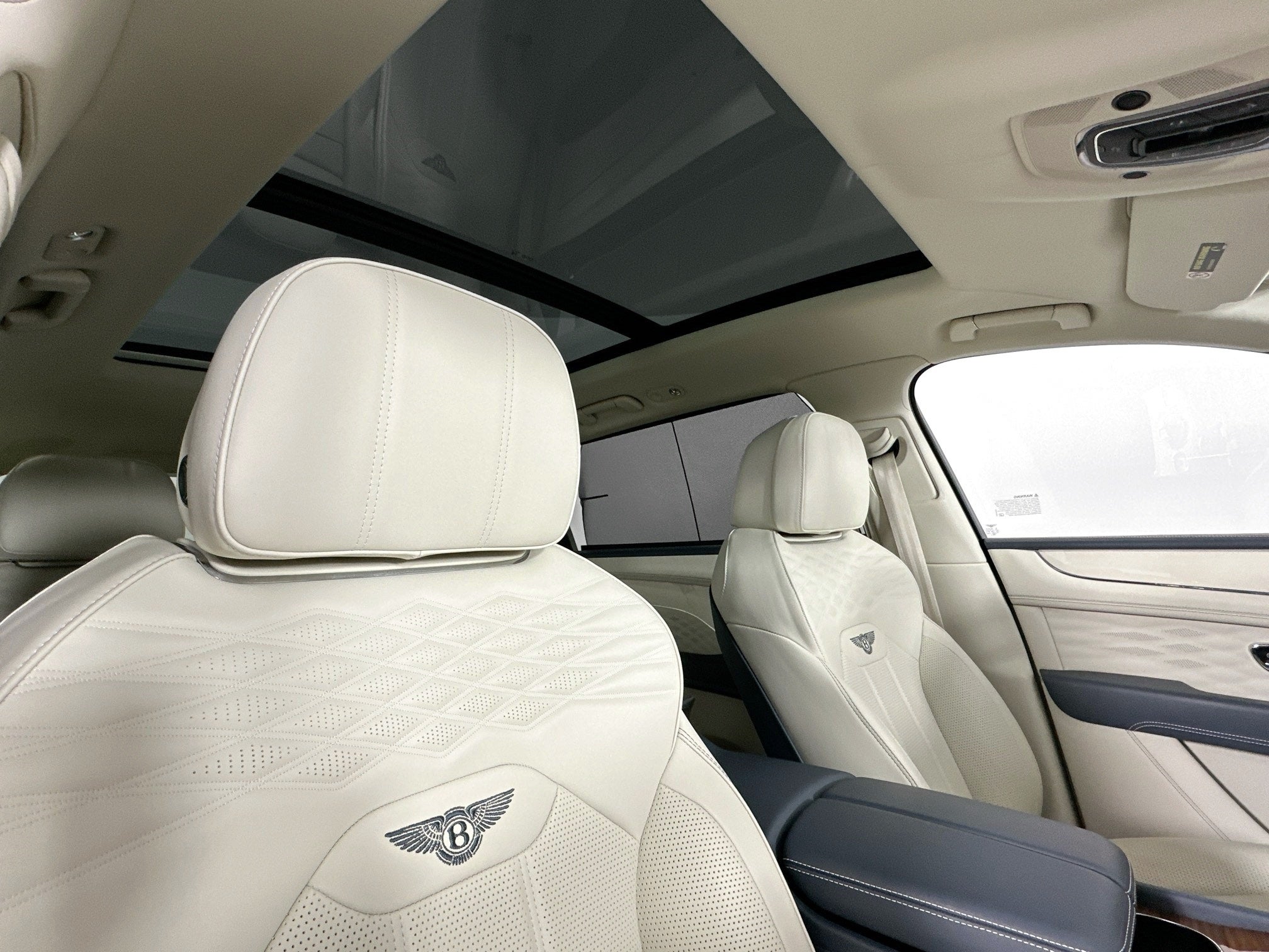 2023 Bentley Bentayga EWB Azure